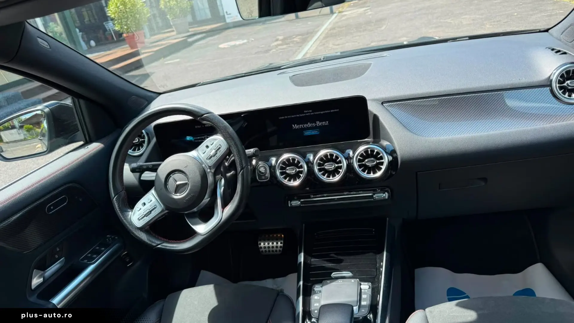 Mercedes-Benz GLA 250 4MATIC AMG Line