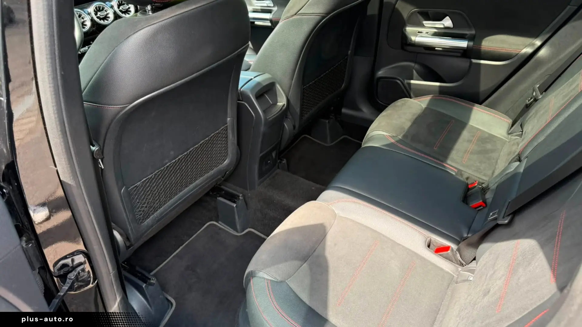Mercedes-Benz GLA 250 4MATIC AMG Line