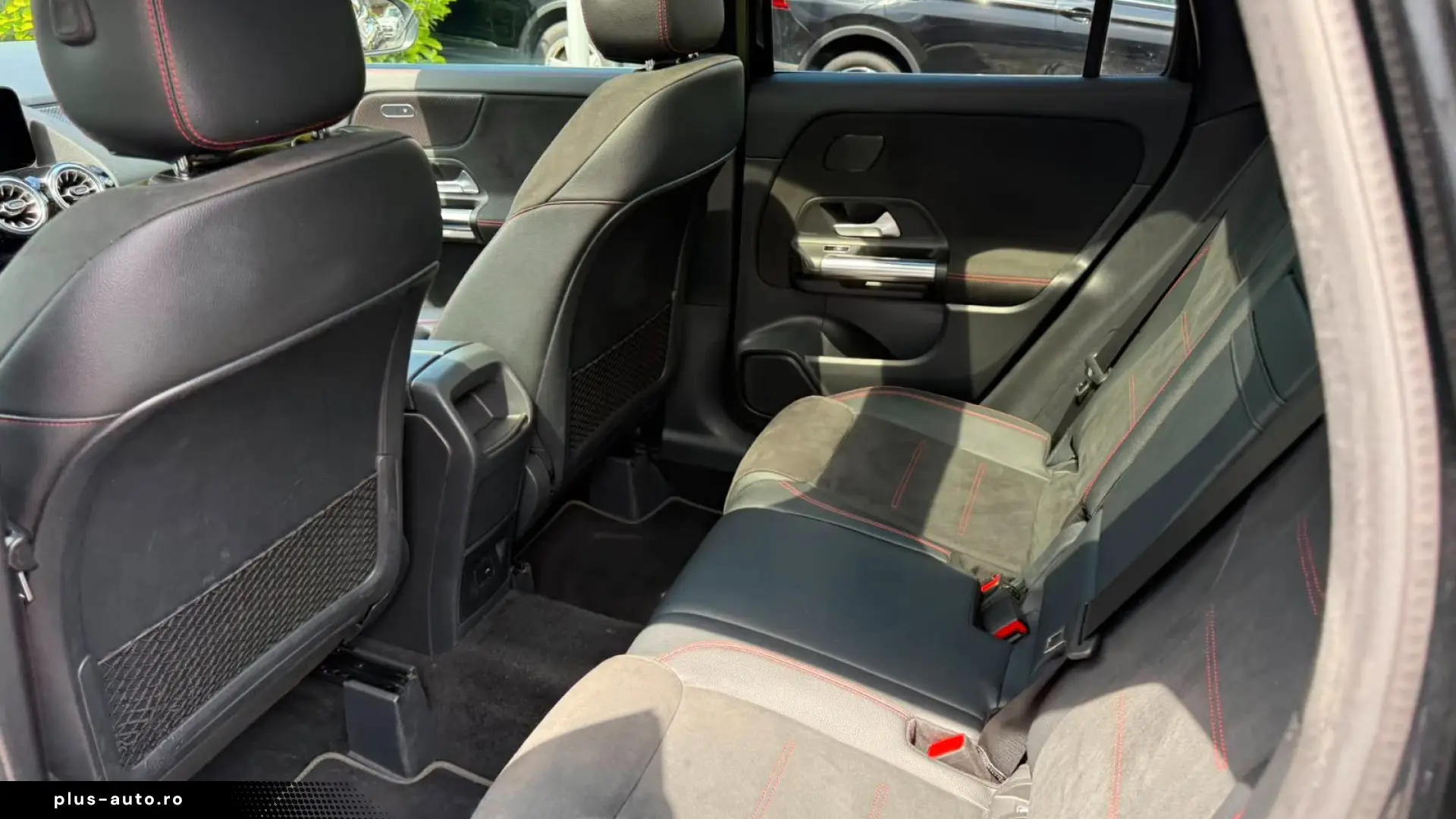 Mercedes-Benz GLA 250 4MATIC AMG Line