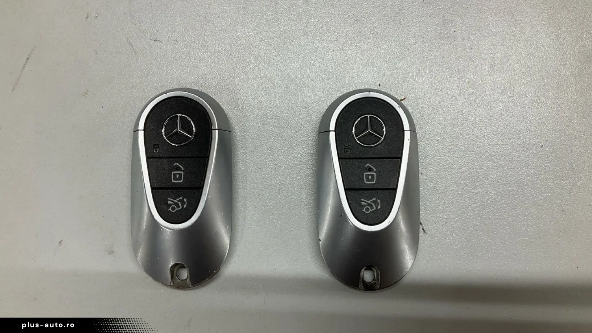 MERCEDES-BENZ C 300 e Mubeam Distro Night