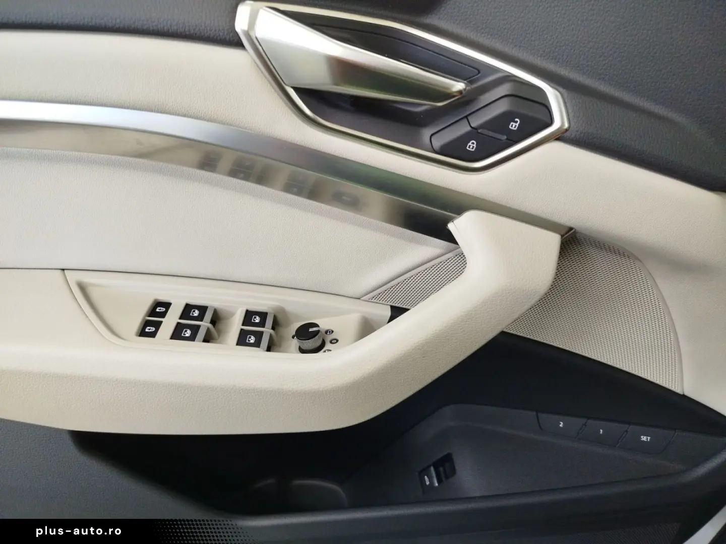 AUDI Q8 e-tron 50 quattro S line LED Navi Panorama