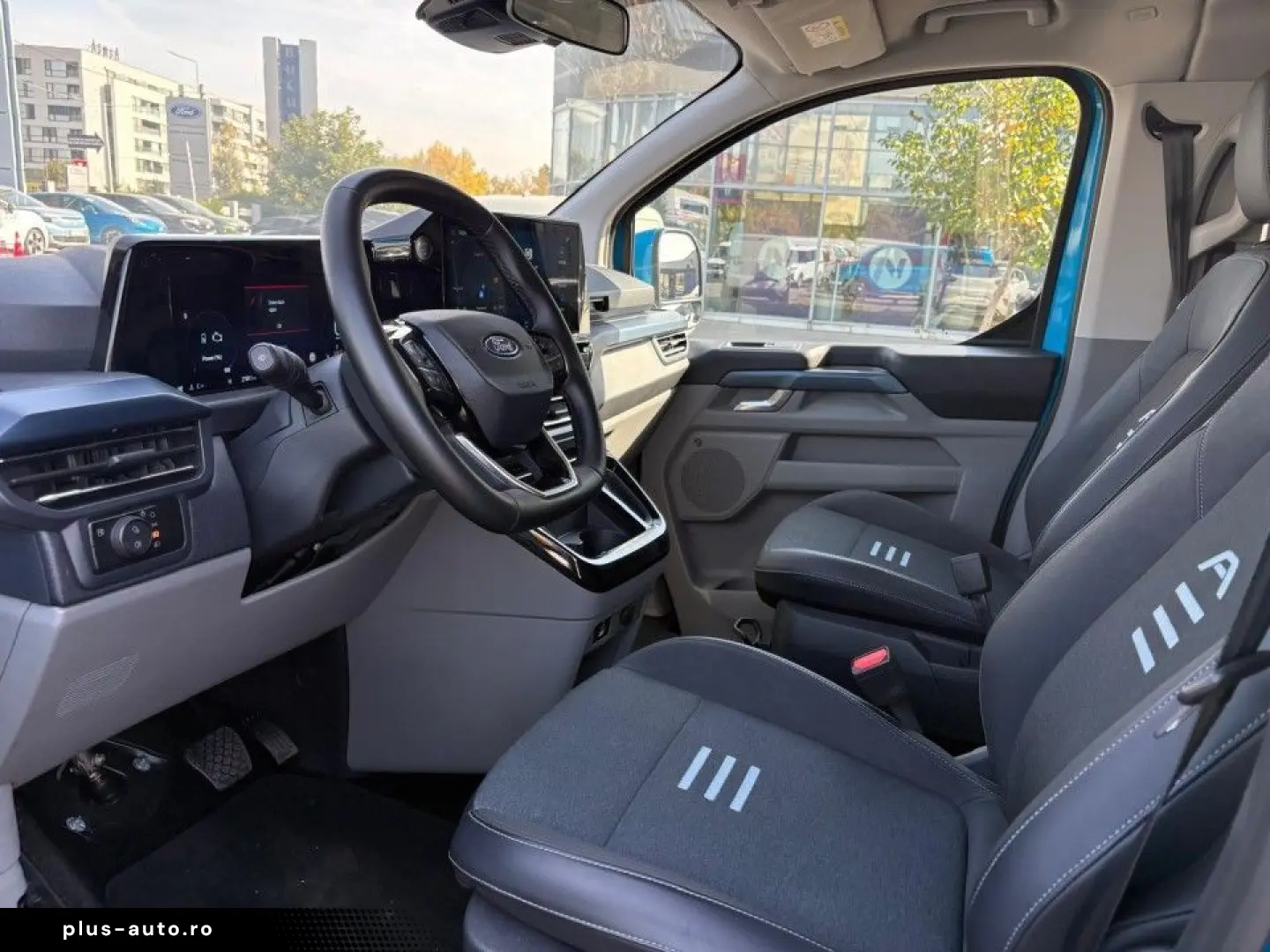 Ford Tourneo-Custom-