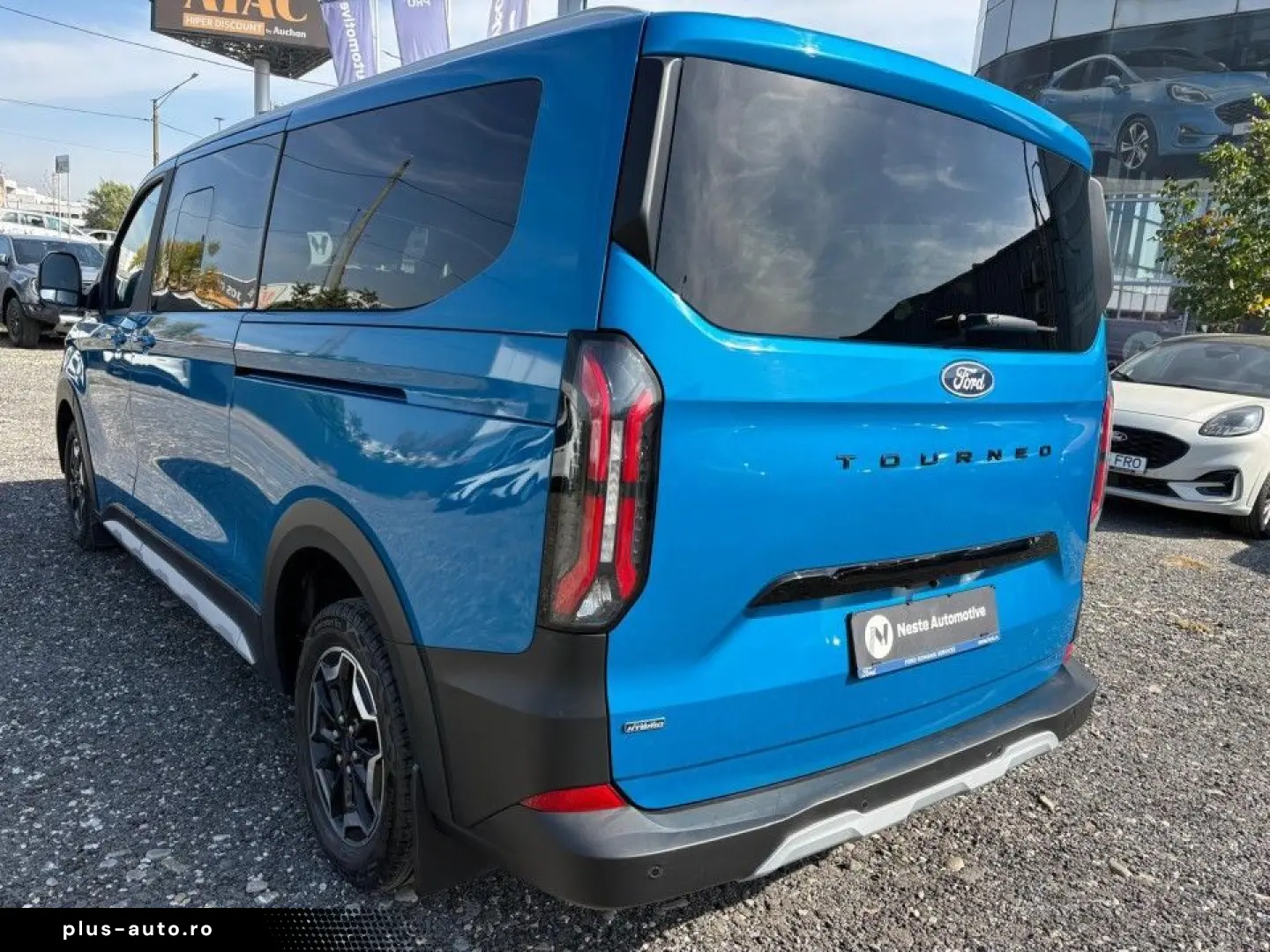 Ford Tourneo-Custom-