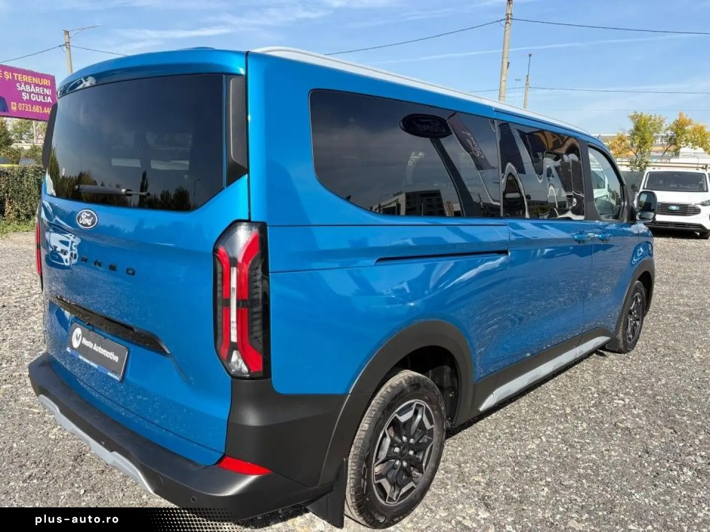Ford Tourneo-Custom-