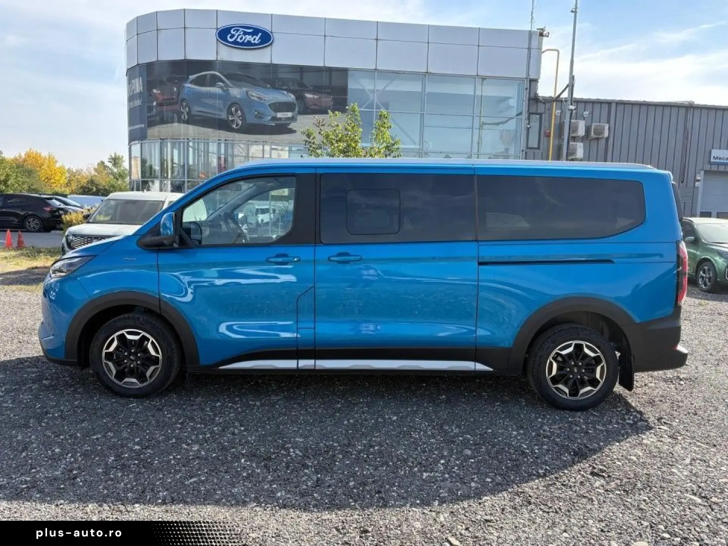 Ford Tourneo-Custom-