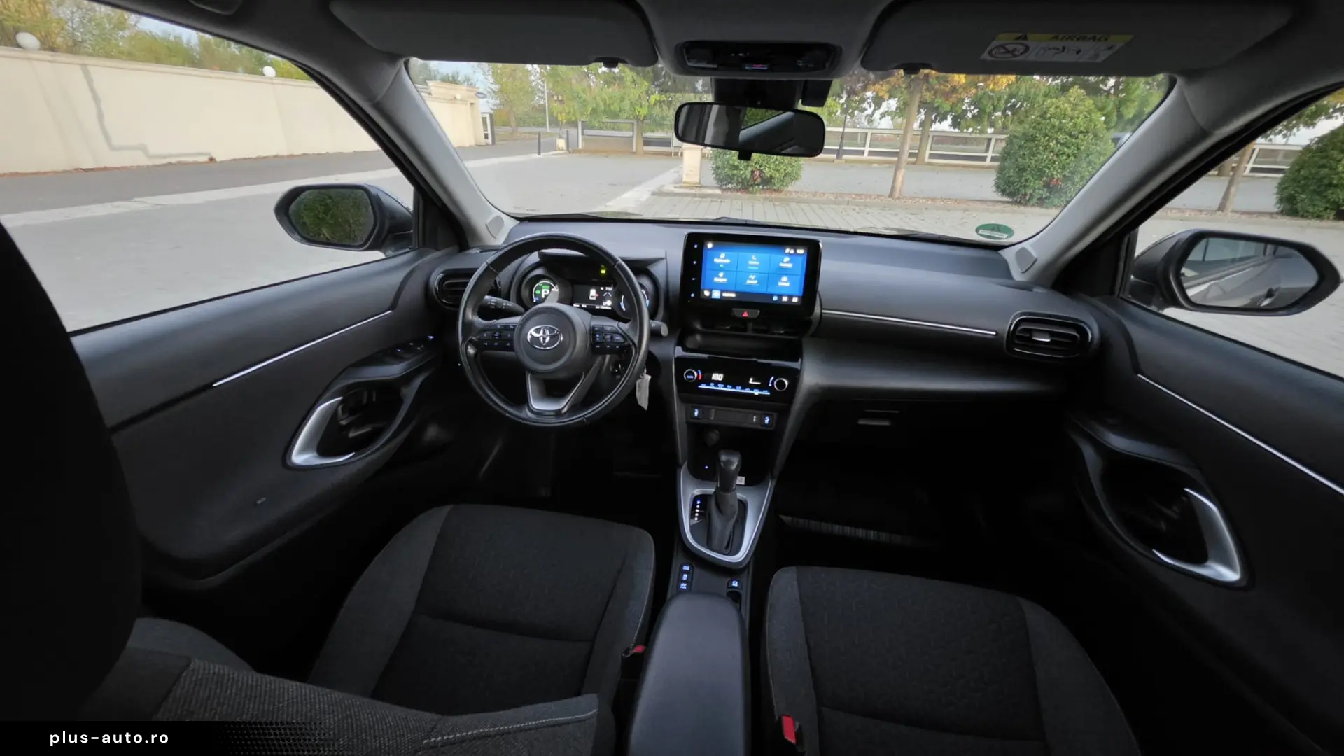 TOYOTA YARIS CROSS Hybrid