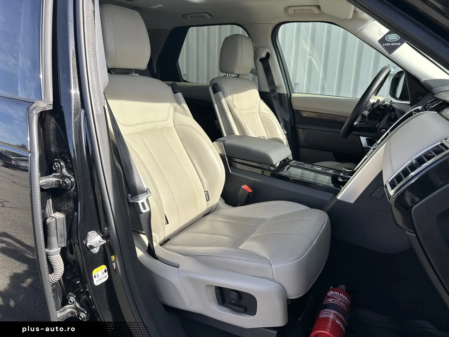 Land Rover Discovery 5 HSE 3.0 SD6 (306 CP) 7 Locuri