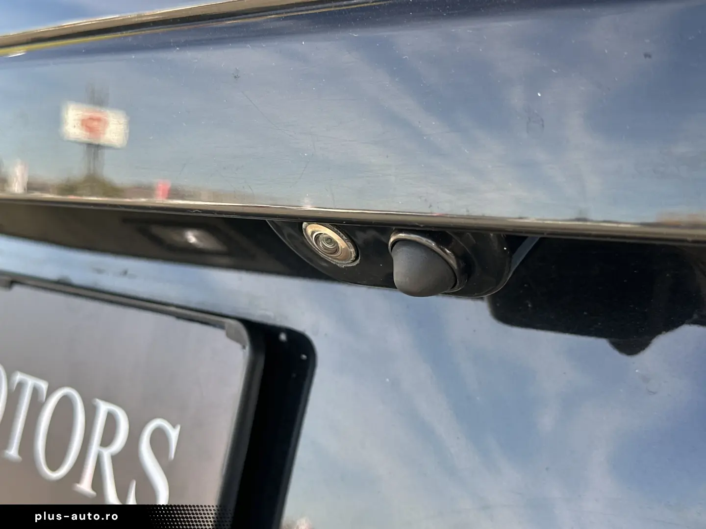 Land Rover Discovery 5 HSE 3.0 SD6 (306 CP) 7 Locuri