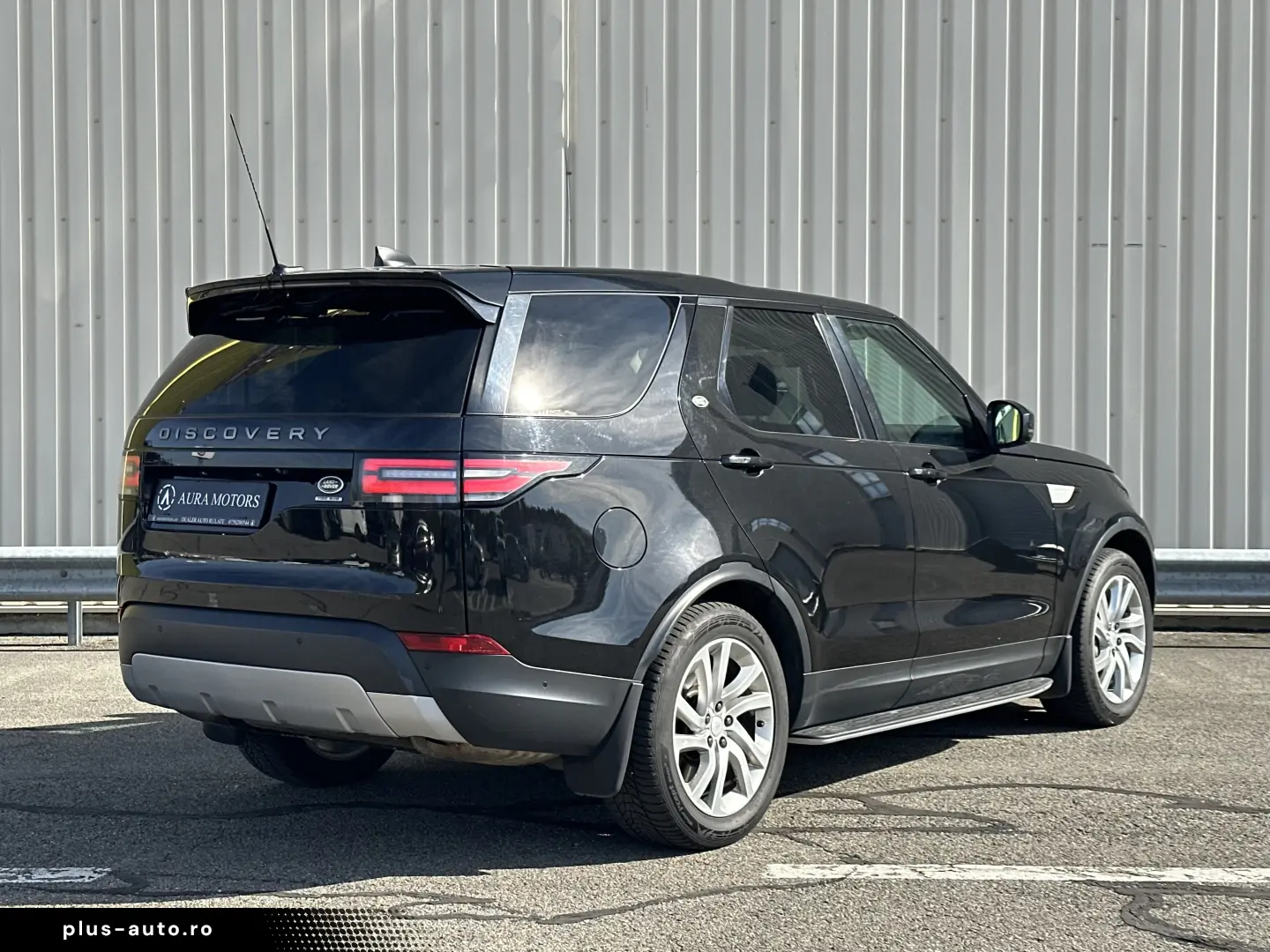 Land Rover Discovery 5 HSE 3.0 SD6 (306 CP) 7 Locuri