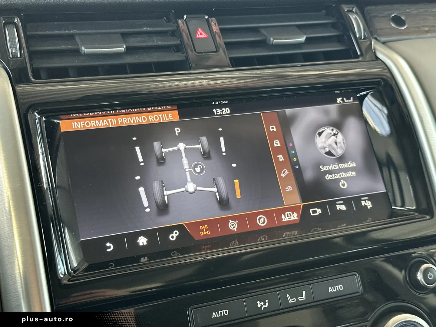 Land Rover Discovery 5 HSE 3.0 SD6 (306 CP) 7 Locuri