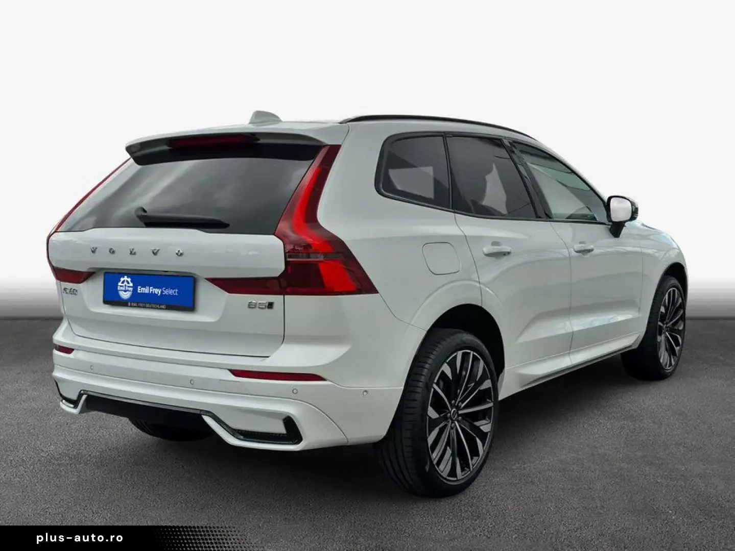 VOLVO XC60 B5 B AWD Ultra Dark  Premium B&W