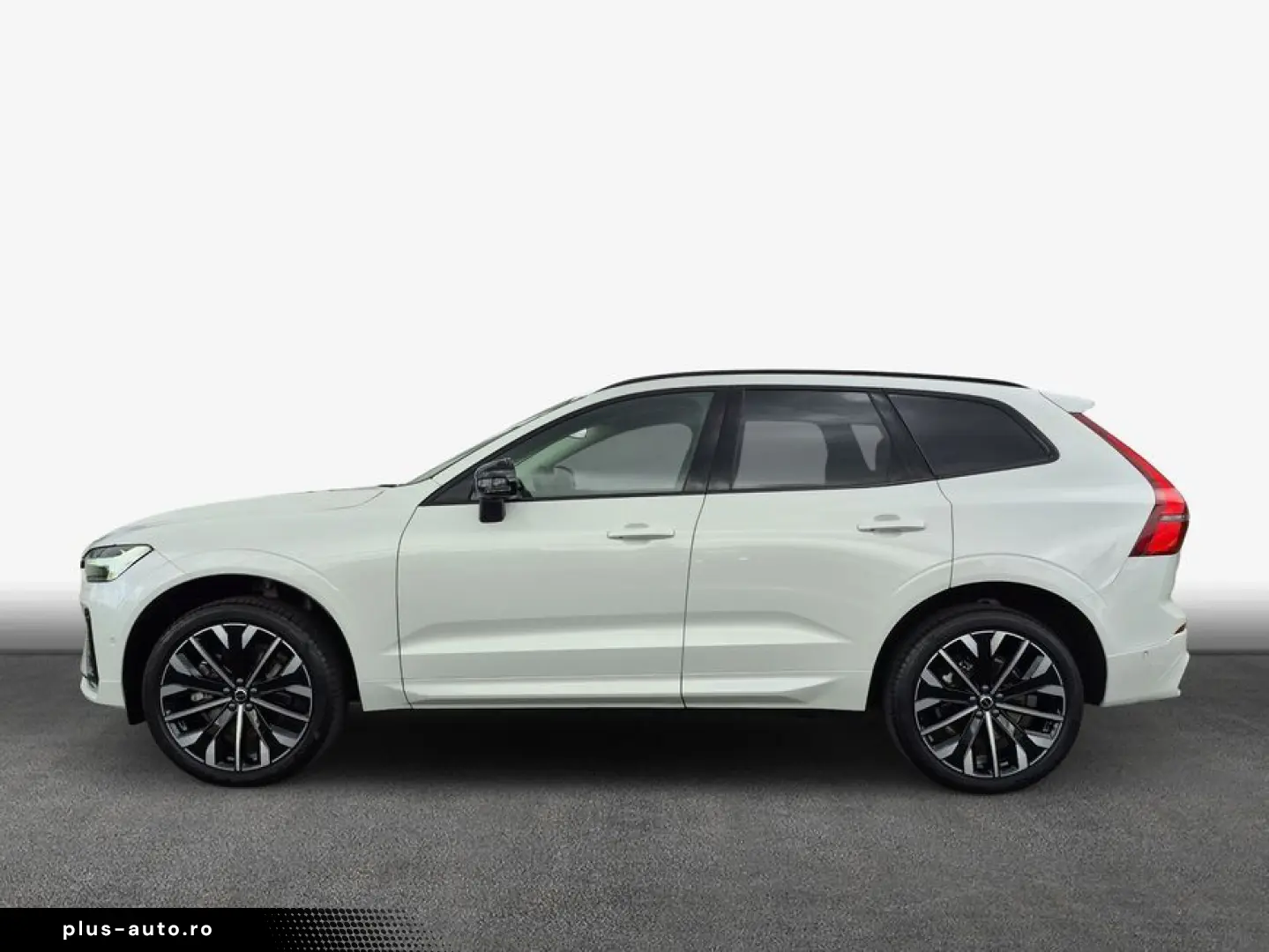 VOLVO XC60 B5 B AWD Ultra Dark  Premium B&W