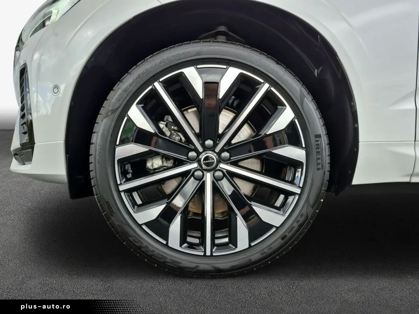 VOLVO XC60 B5 B AWD Ultra Dark  Premium B&W