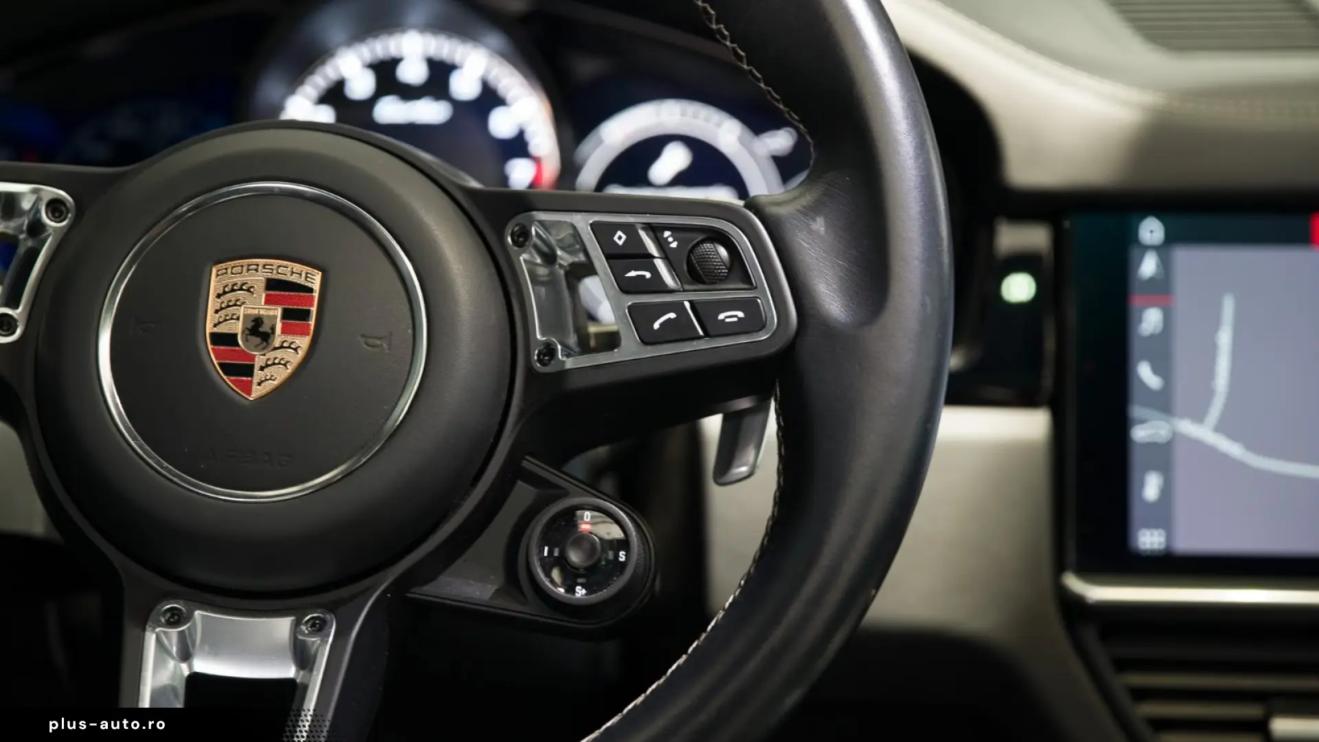 Porsche Cayenne Turbo SPORT CHRONO • PDCC SPORT • PTV PLUS