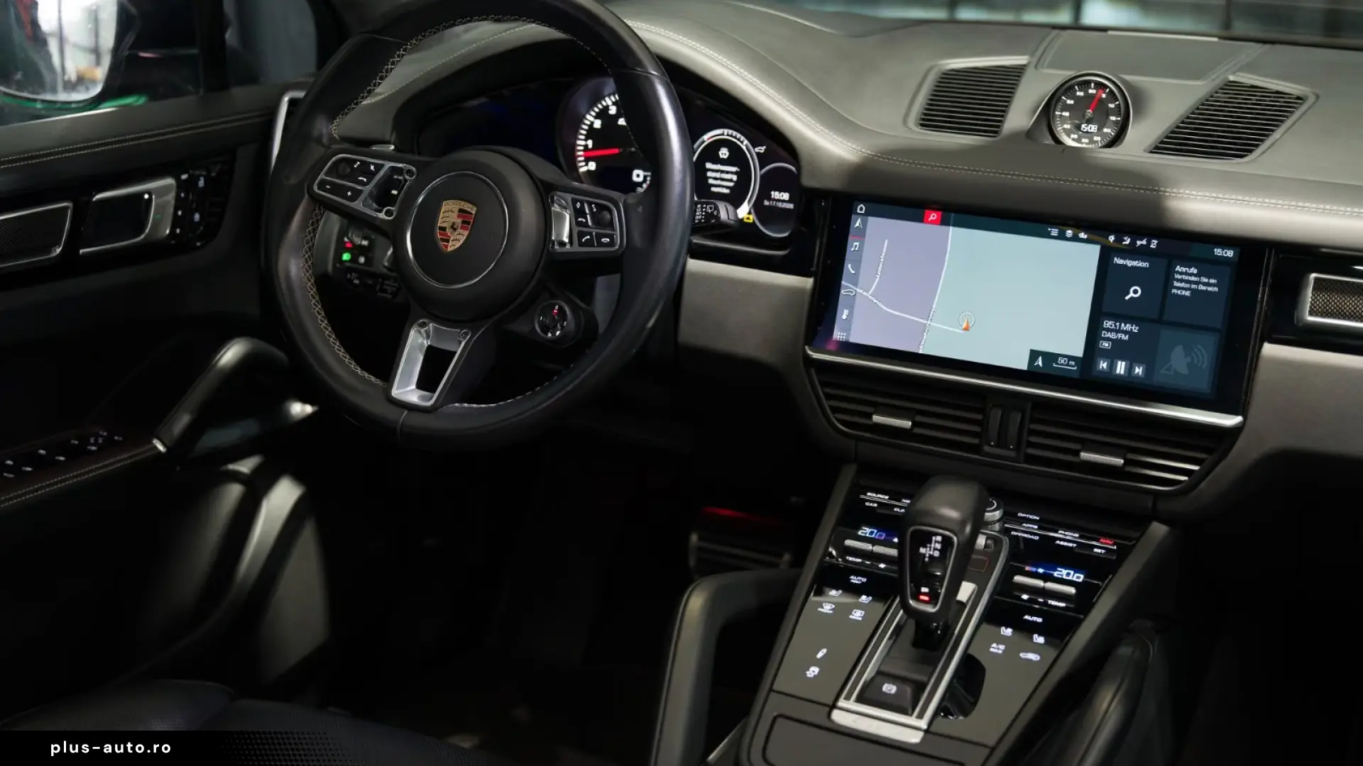 Porsche Cayenne Turbo SPORT CHRONO • PDCC SPORT • PTV PLUS