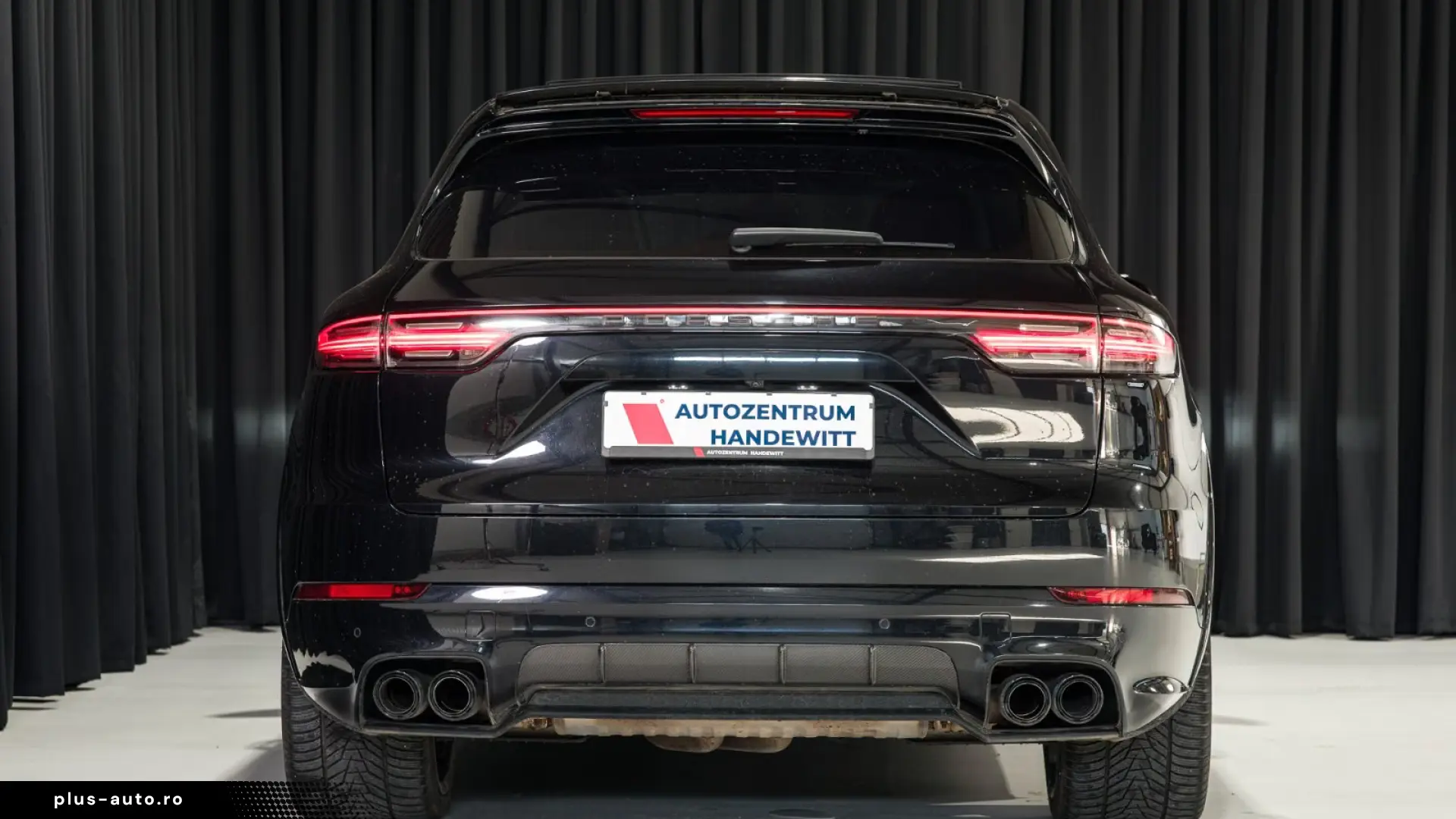 Porsche Cayenne Turbo SPORT CHRONO • PDCC SPORT • PTV PLUS