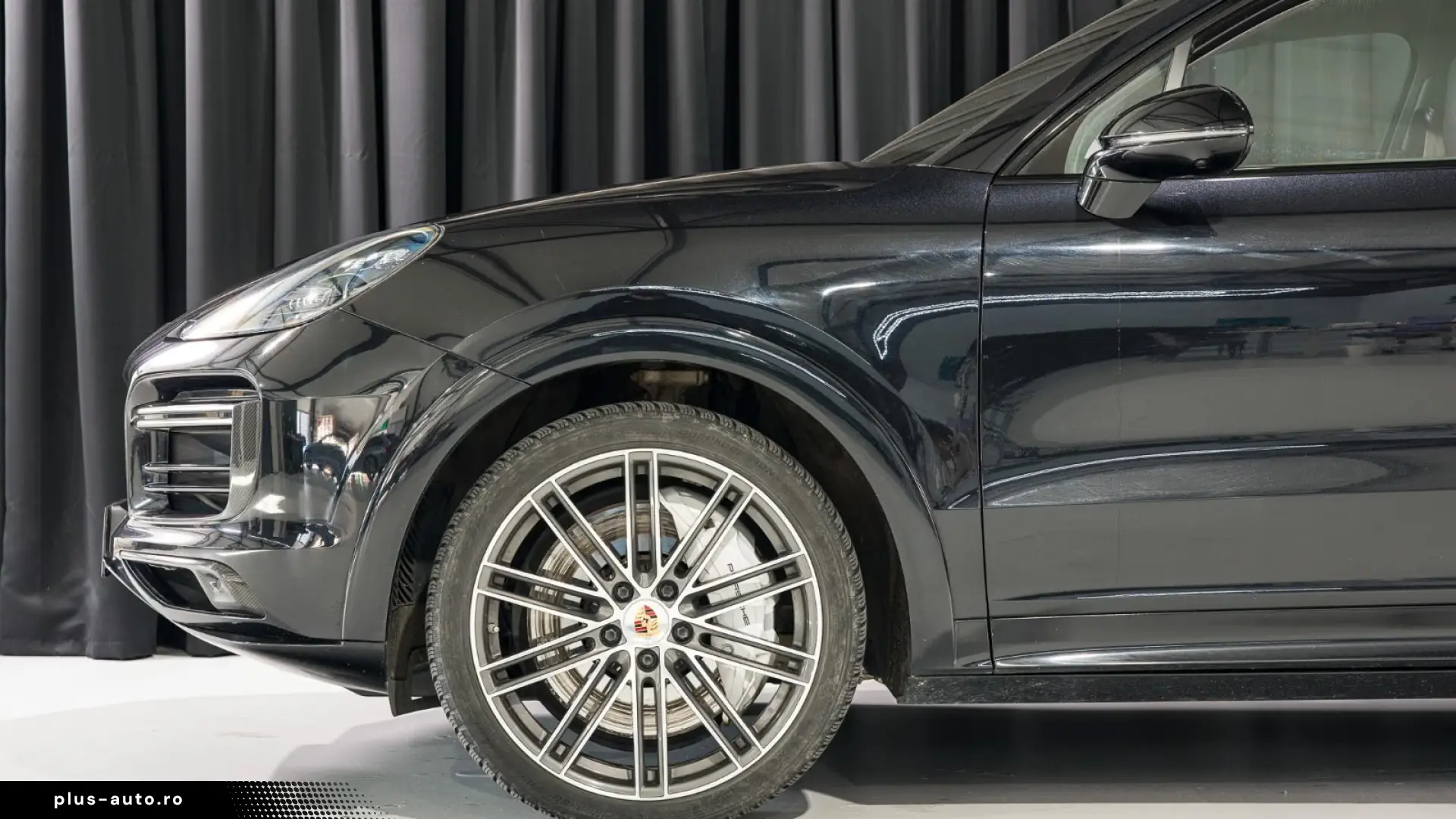 Porsche Cayenne Turbo SPORT CHRONO • PDCC SPORT • PTV PLUS