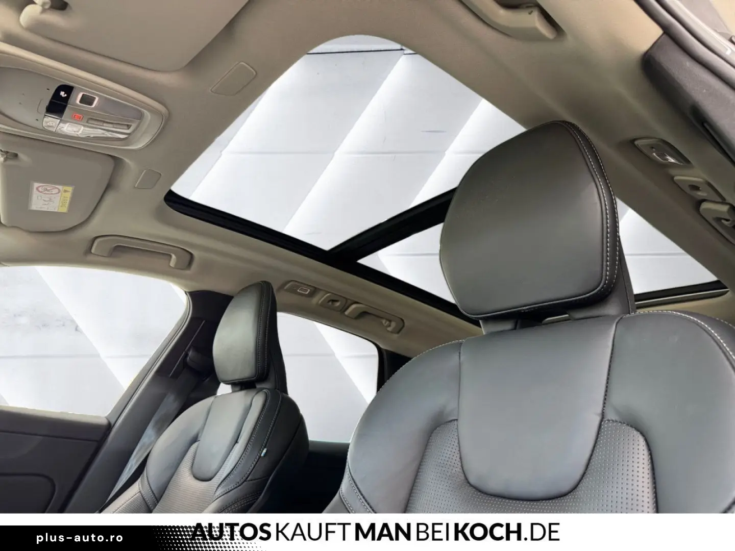 VOLVO XC60 B5B AWD Ultra Dark High-End