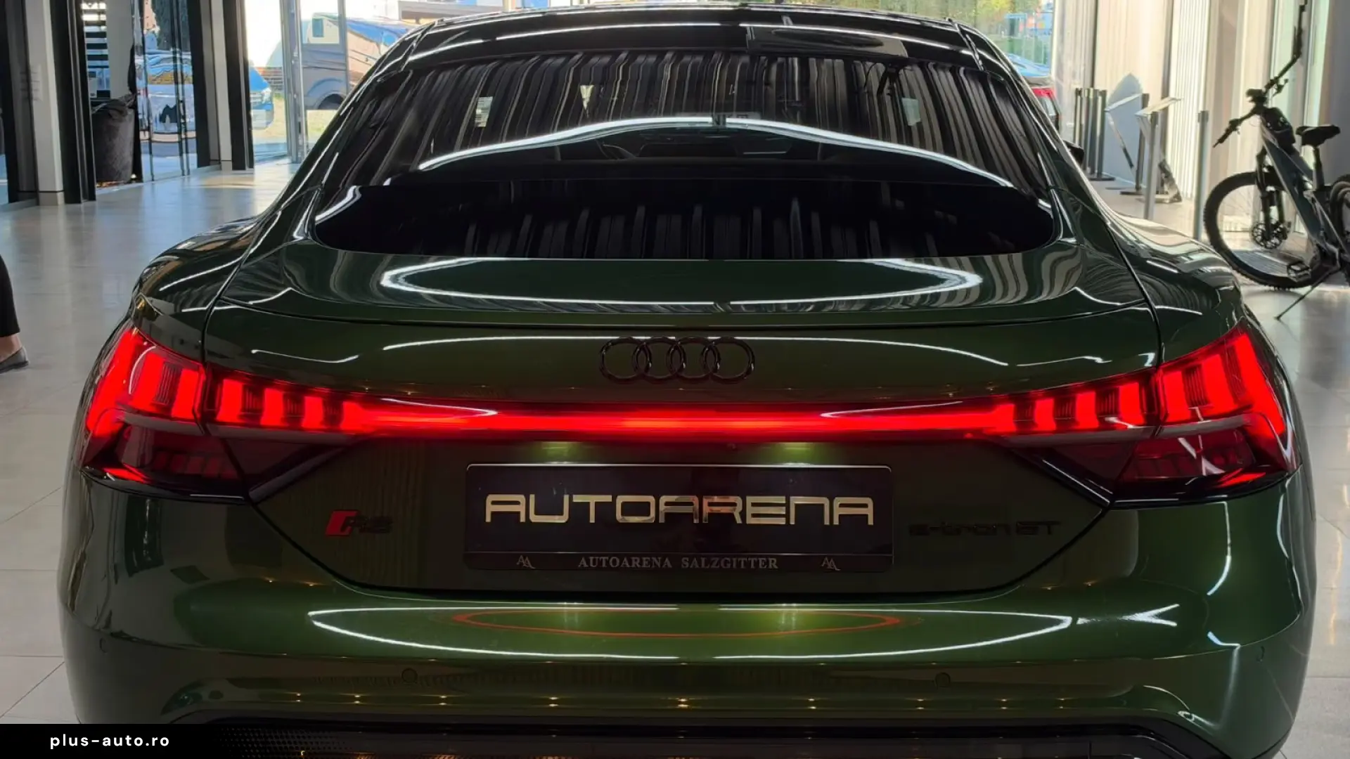 Audi RS e-tron GT quattro   CARBON ROOF • CERAMIC BRAKES