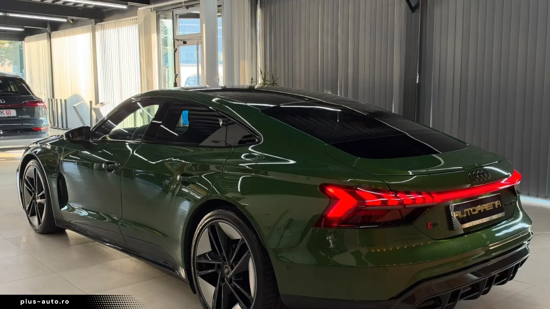 Audi RS e-tron GT quattro   CARBON ROOF • CERAMIC BRAKES