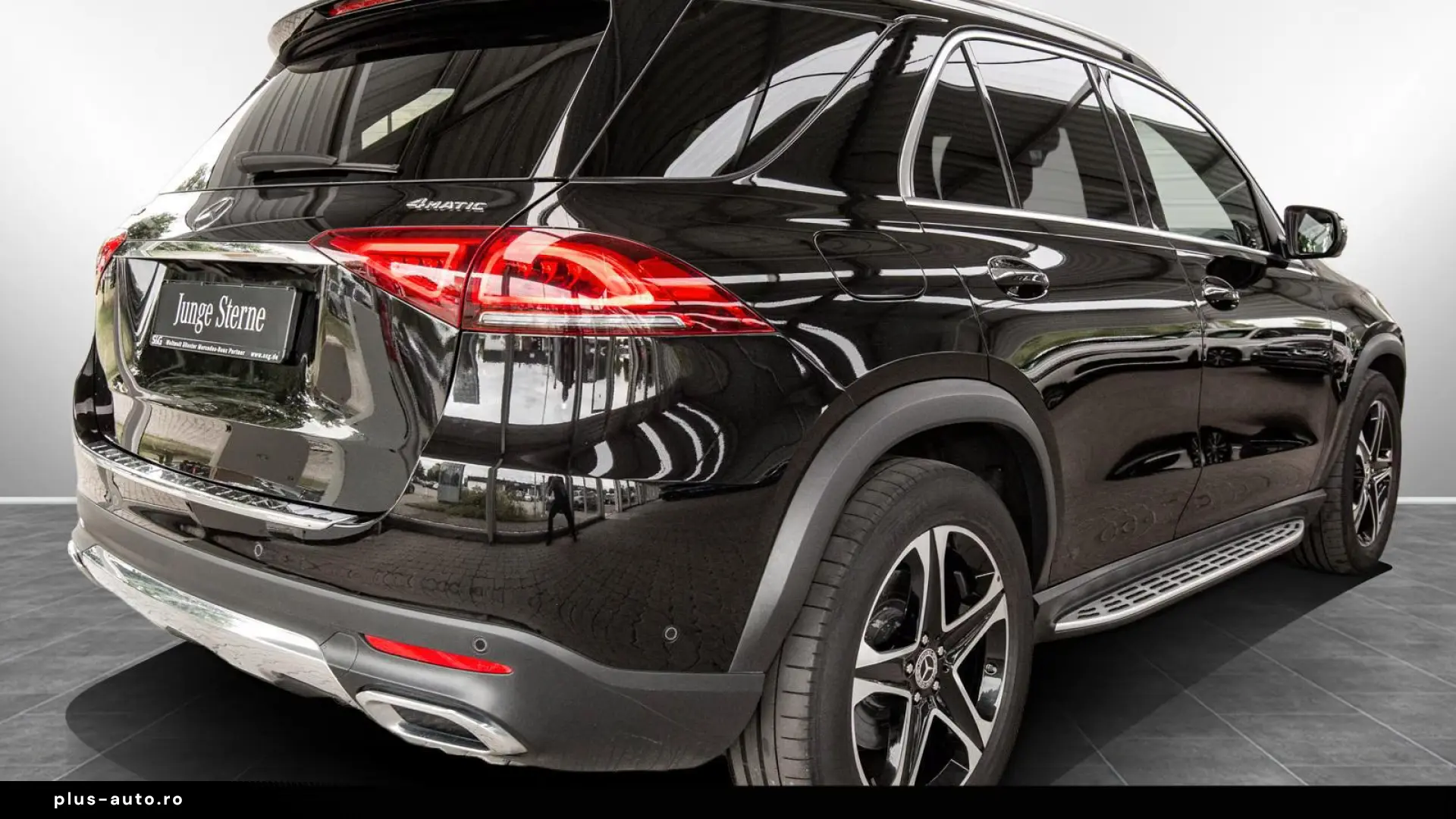 Mercedes-Benz GLE 450 4MATIC   AMG LINE • DISTRONIC