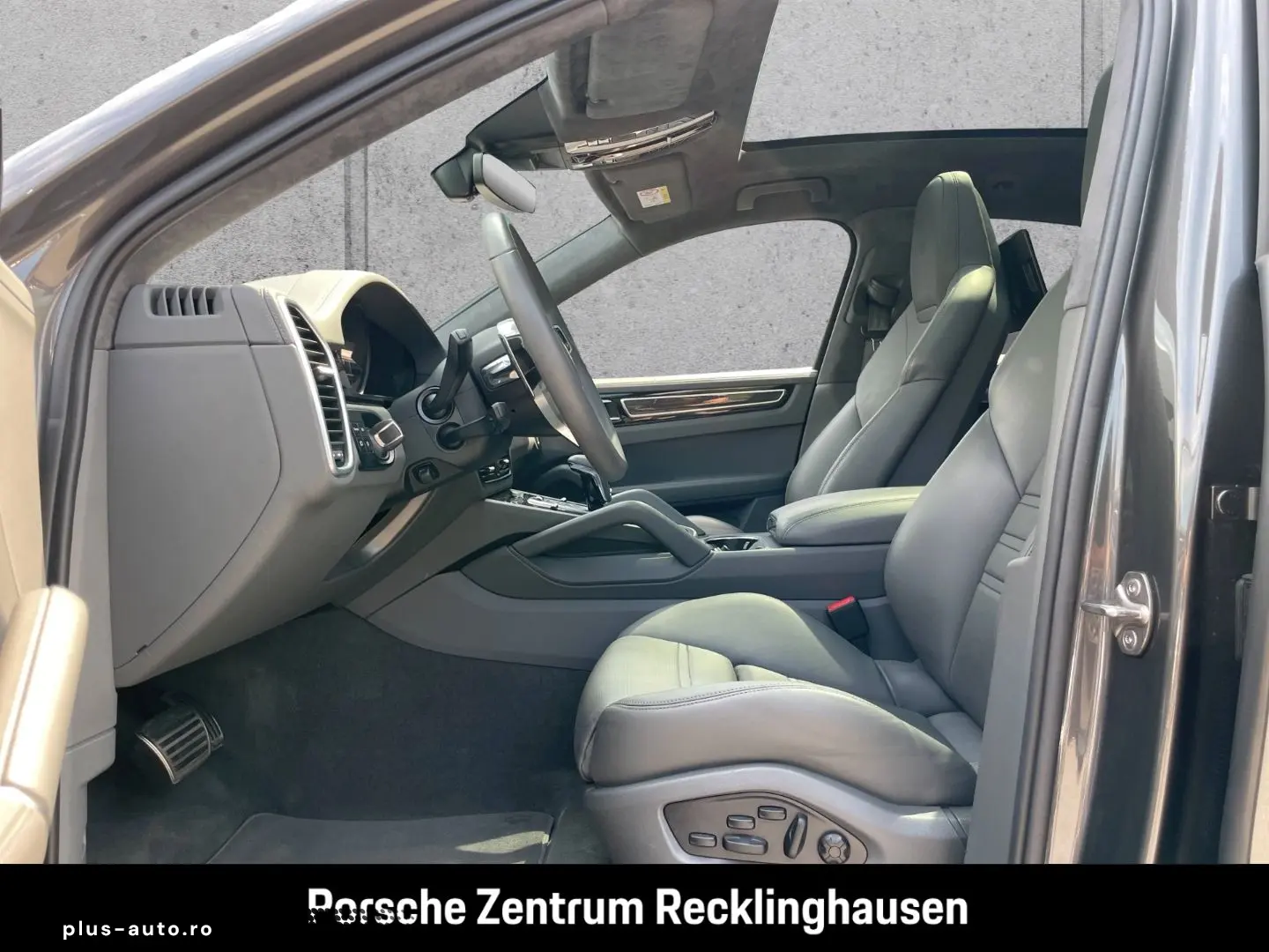 PORSCHE Cayenne GTS Coupe InnoDrive HA-Lenkung Soft-Clos