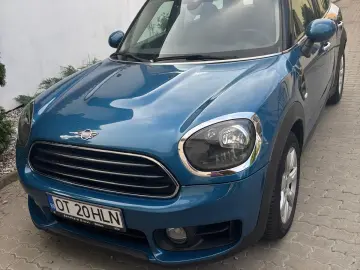 MINI One Countryman