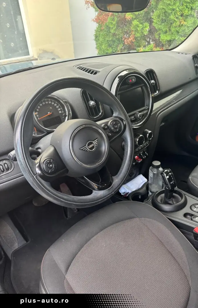 MINI One Countryman