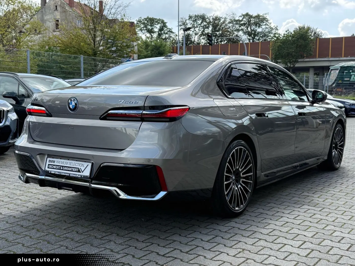 BMW 750e xDrive M Sport   ExecutiveDrivePro AHK