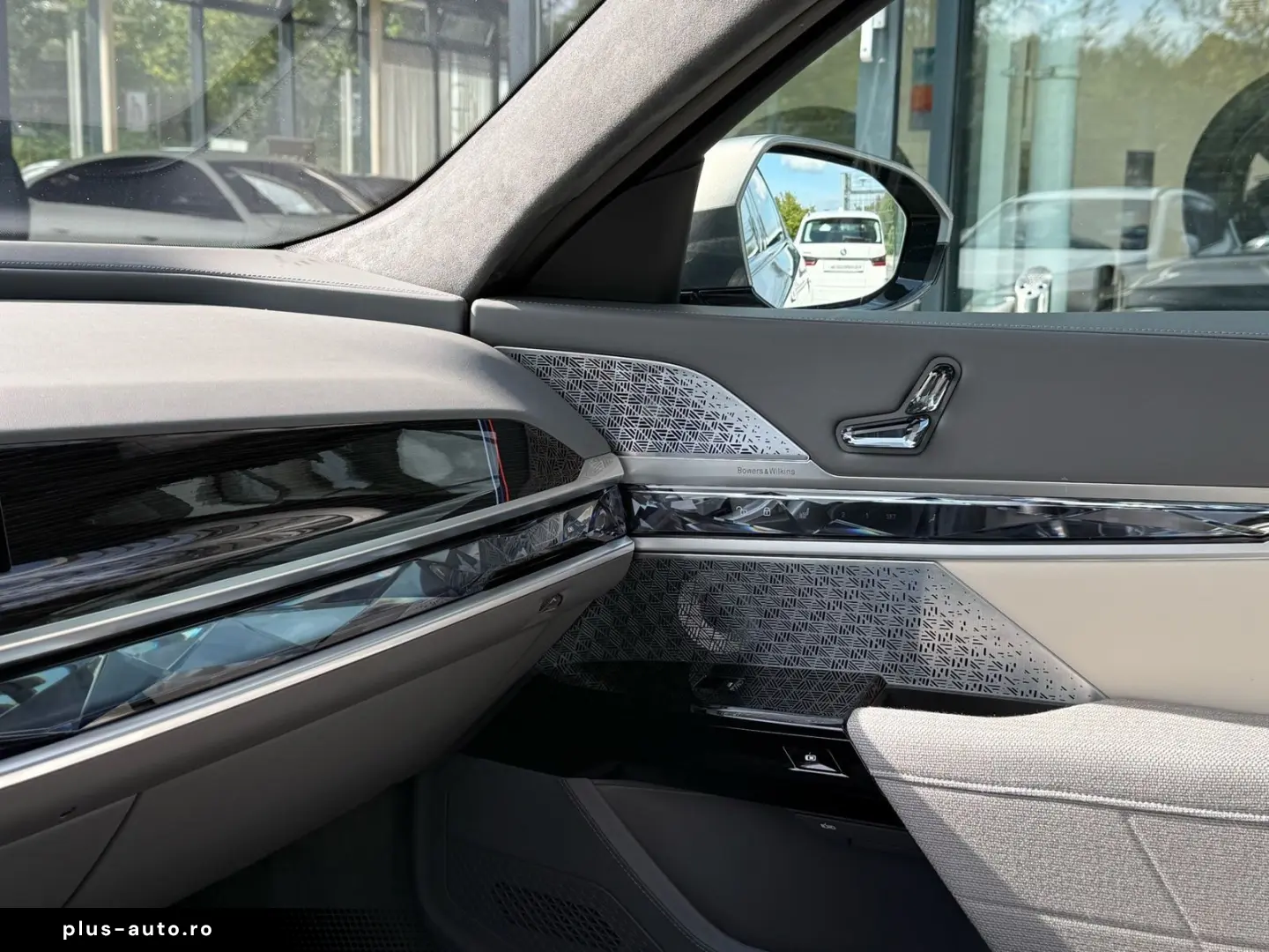 BMW 750e xDrive M Sport   ExecutiveDrivePro AHK