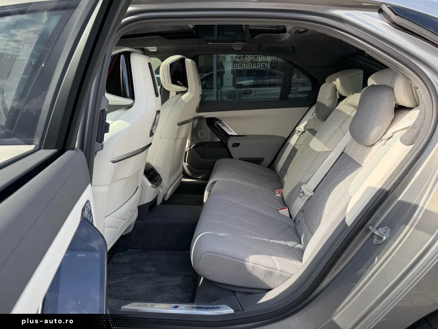 BMW 750e xDrive M Sport   ExecutiveDrivePro AHK