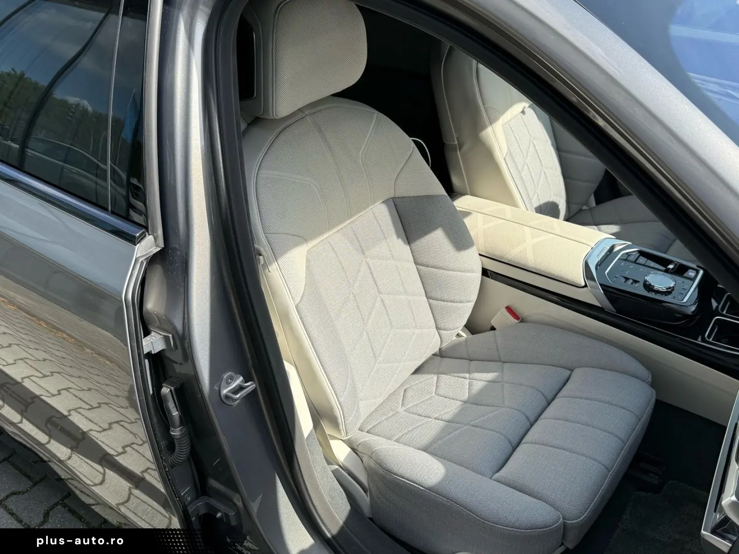 BMW 750e xDrive M Sport   ExecutiveDrivePro AHK