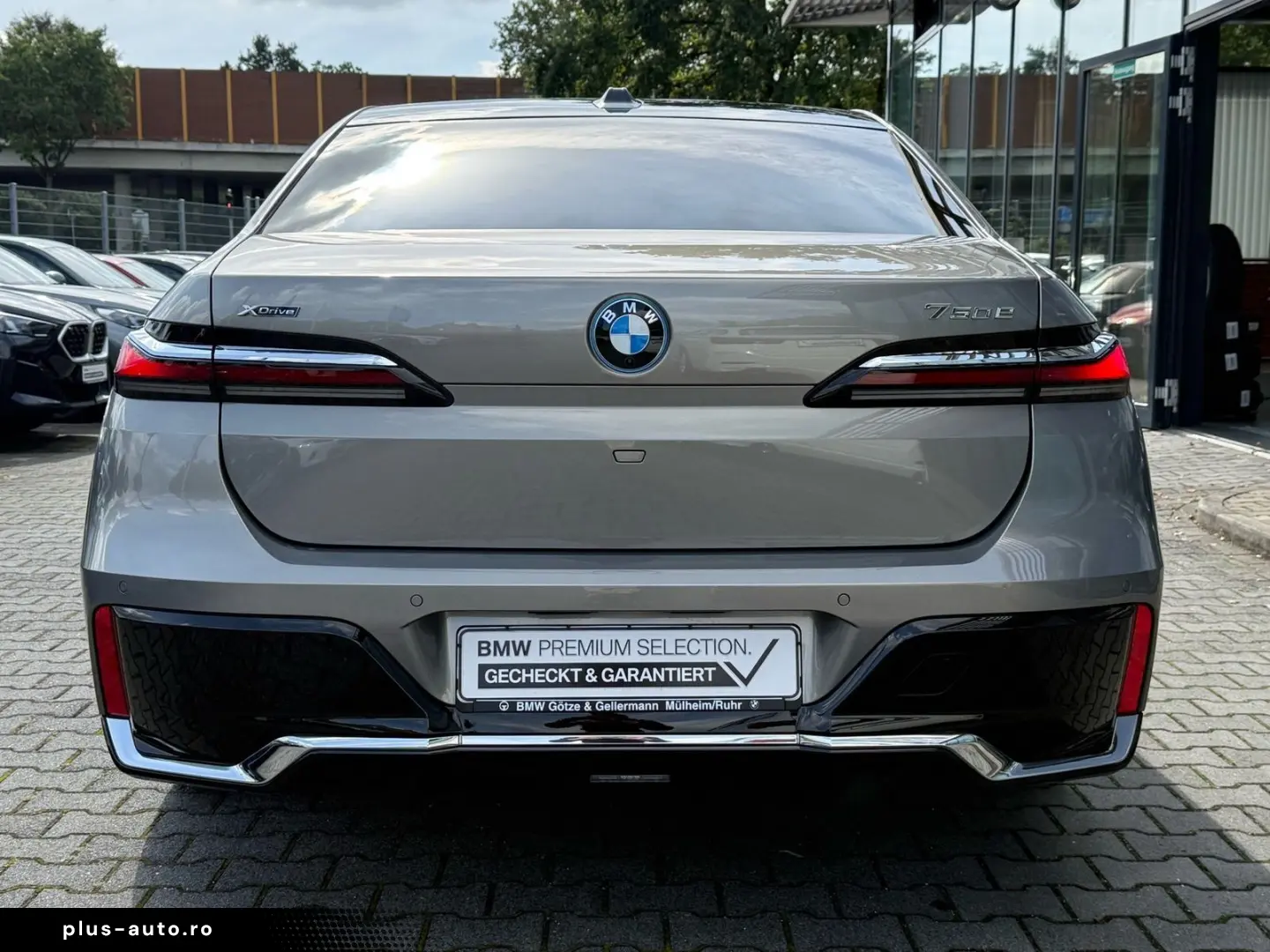 BMW 750e xDrive M Sport   ExecutiveDrivePro AHK