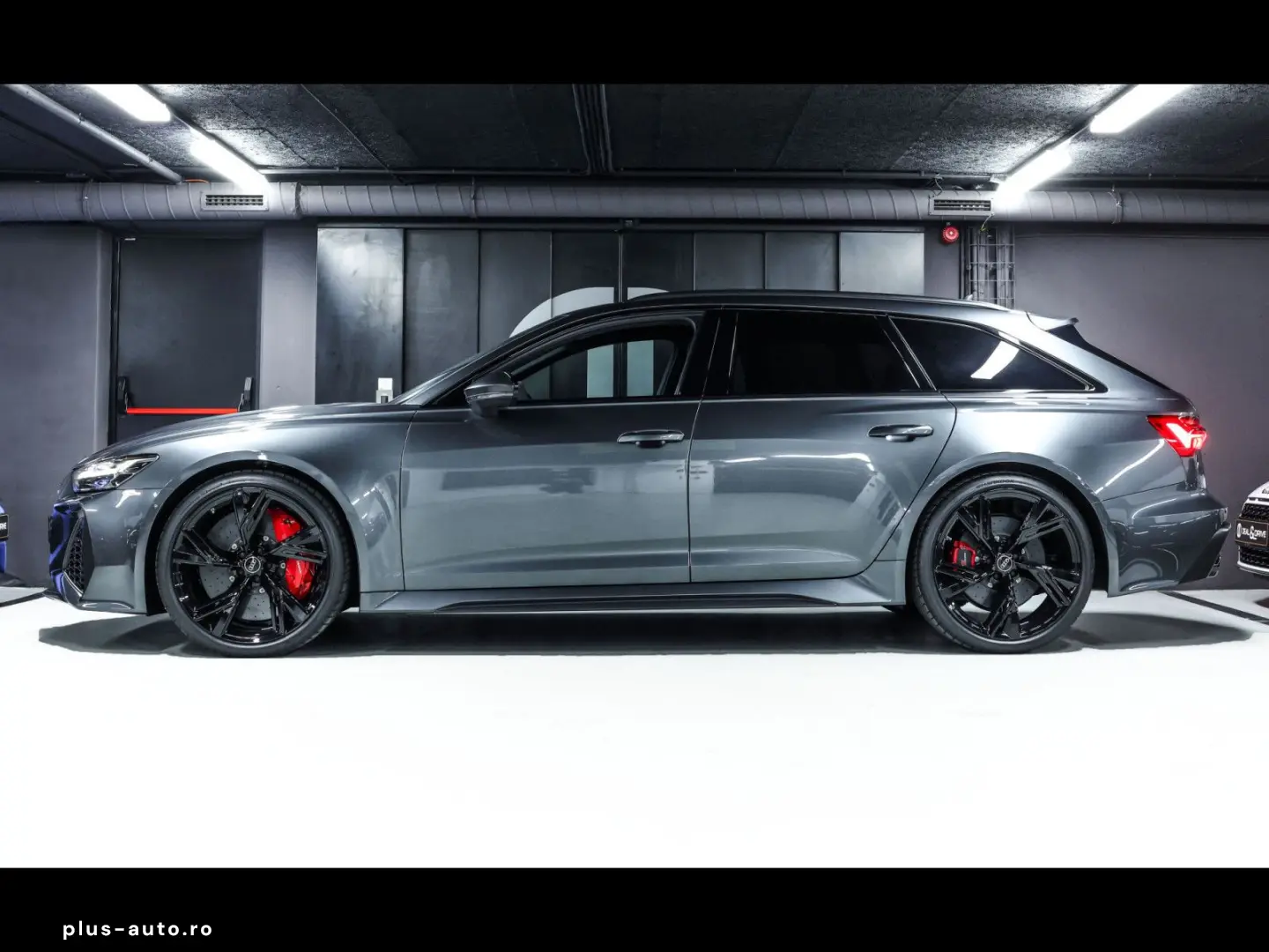 AUDI RS6 AVANT PERFORMANCE DYNAMIC 305kmh VOLL CARBON