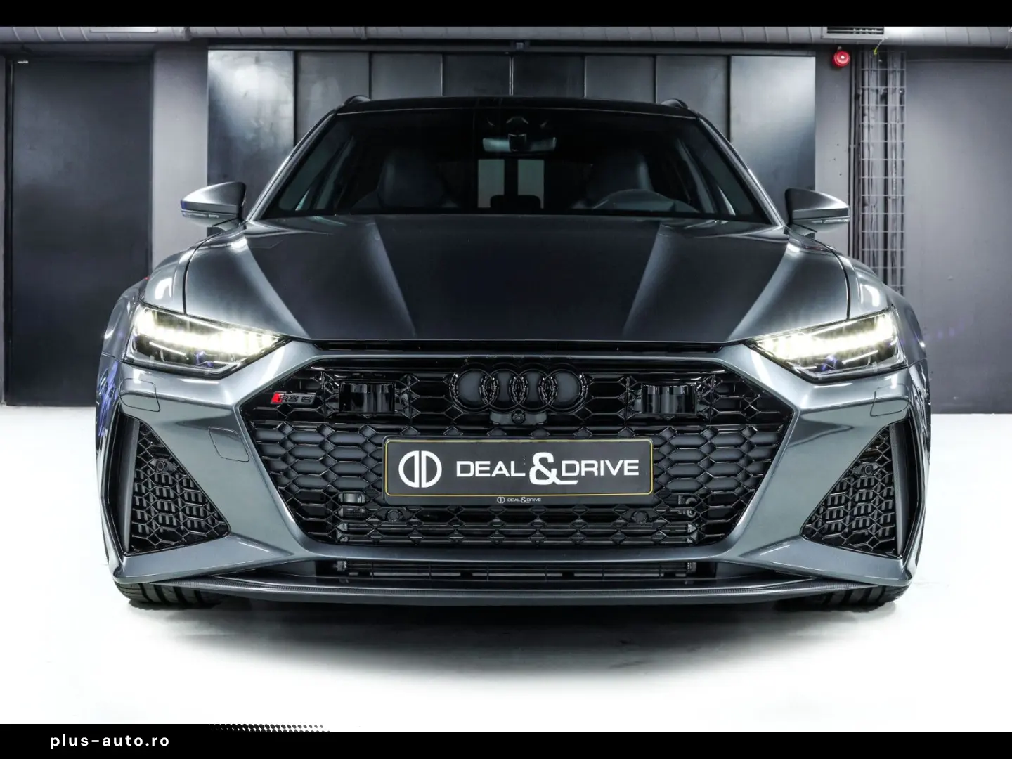 AUDI RS6 AVANT PERFORMANCE DYNAMIC 305kmh VOLL CARBON