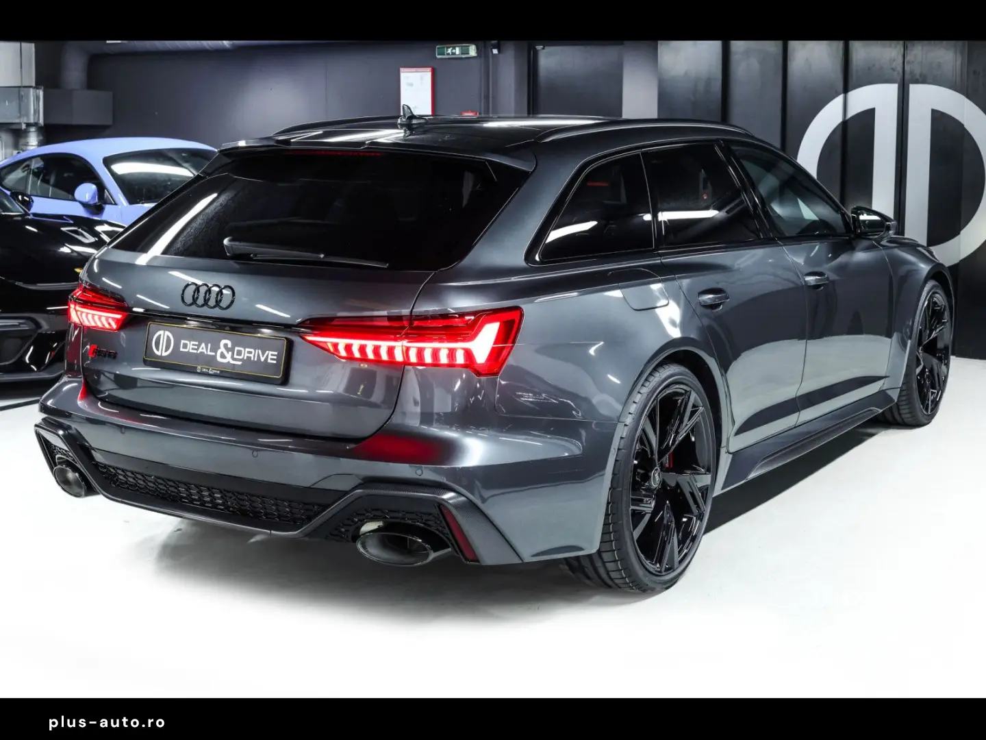 AUDI RS6 AVANT PERFORMANCE DYNAMIC 305kmh VOLL CARBON