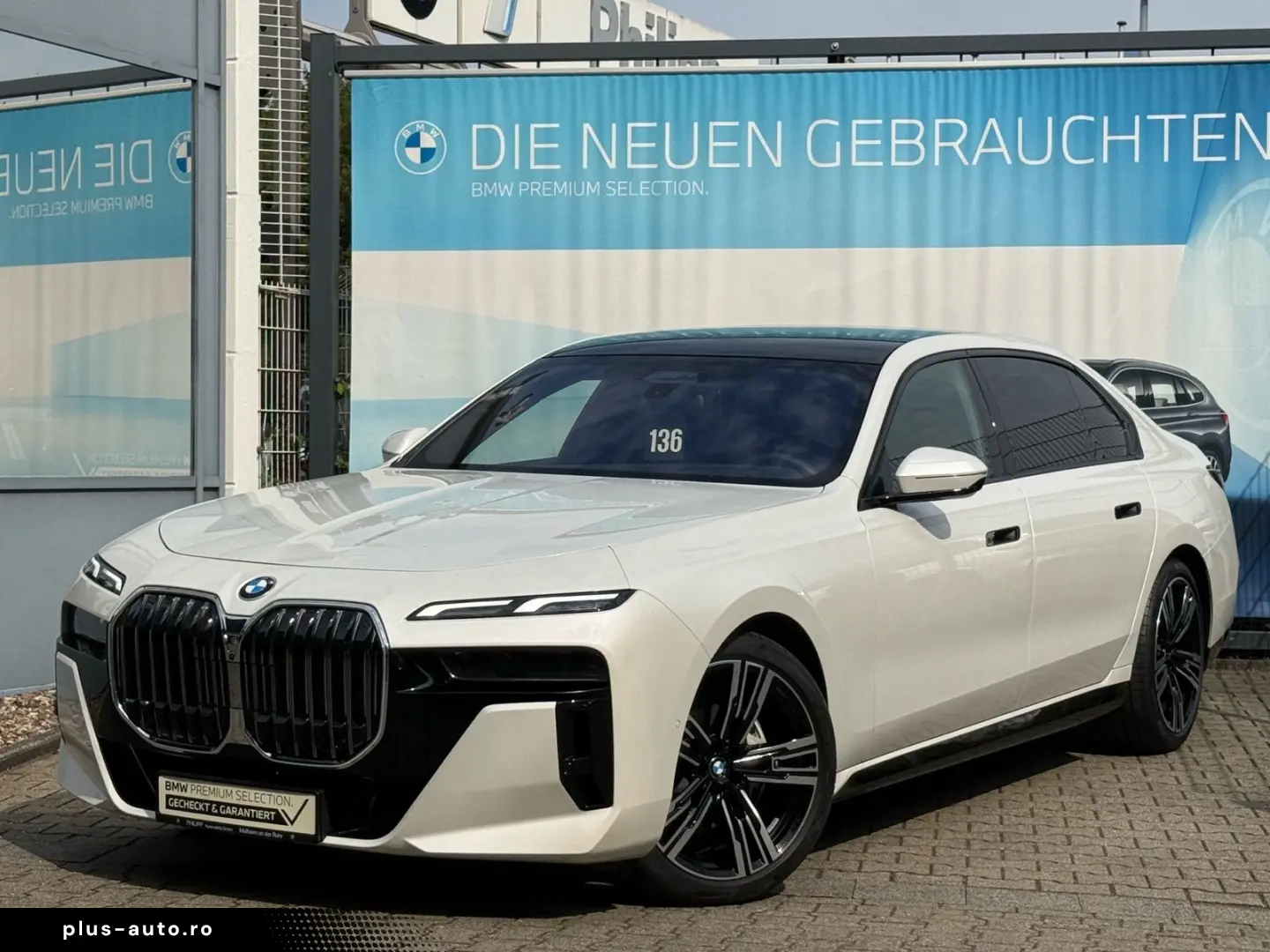 BMW 740d xDrive M Sport PanoSky StHzg Autobahnas B&W