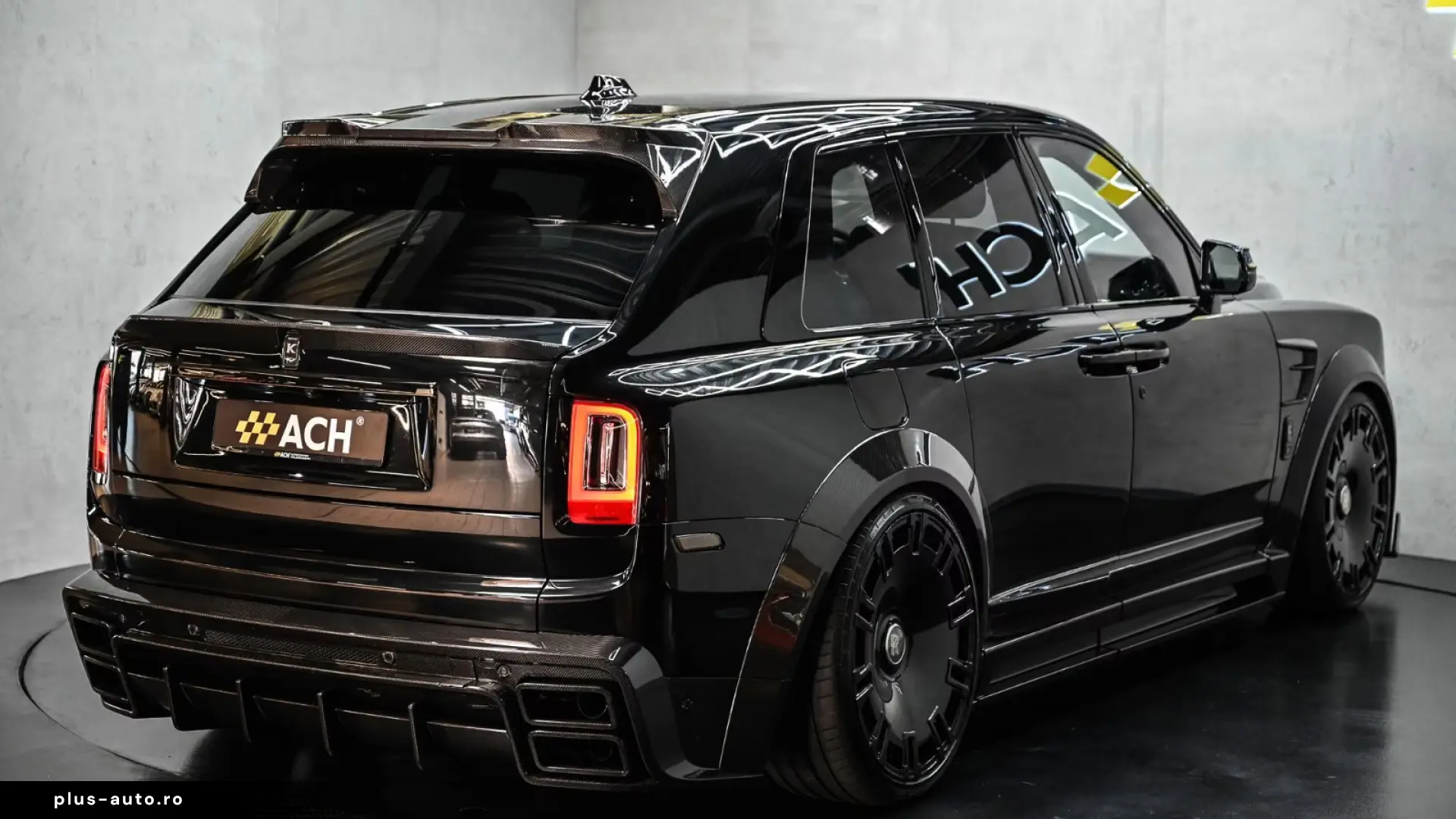 Rolls-Royce Cullinan Black Badge KEYVANY 1 of 20