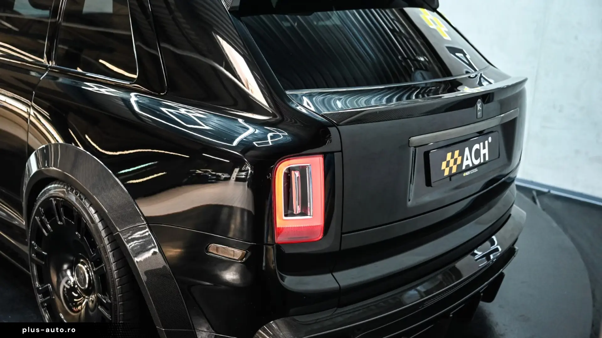 Rolls-Royce Cullinan Black Badge KEYVANY 1 of 20