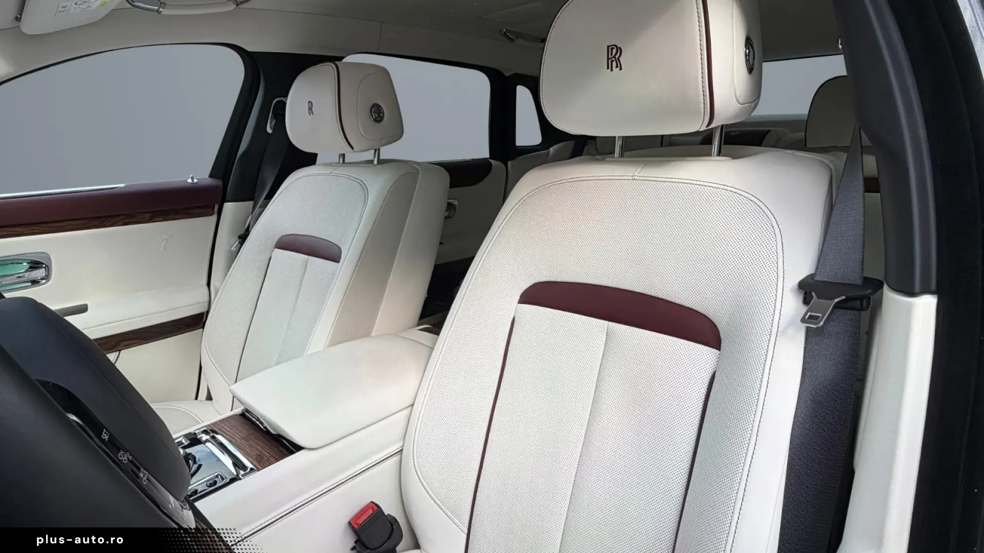 Rolls-Royce Ghost EWB Extended Wheelbase