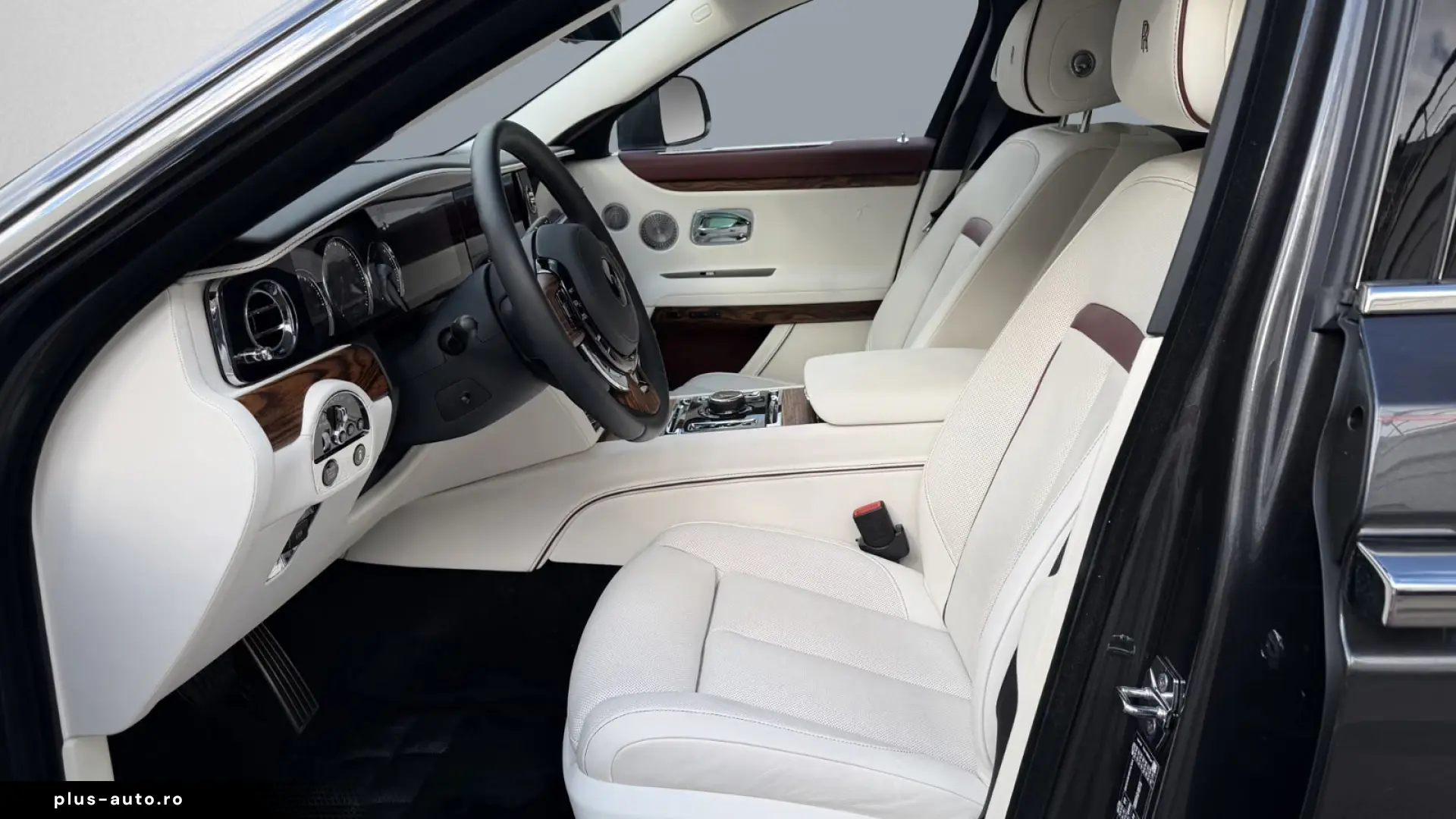 Rolls-Royce Ghost EWB Extended Wheelbase