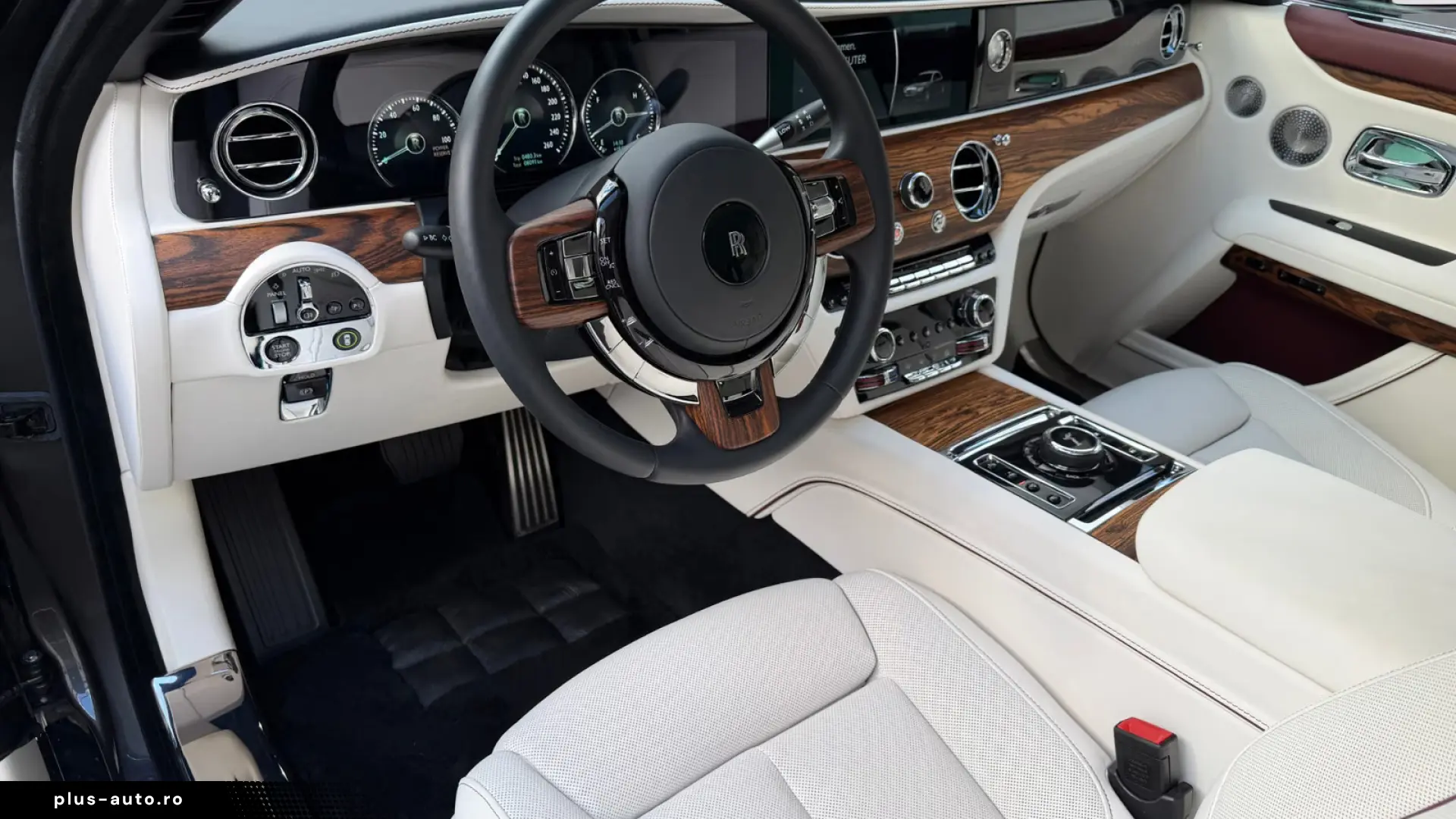 Rolls-Royce Ghost EWB Extended Wheelbase