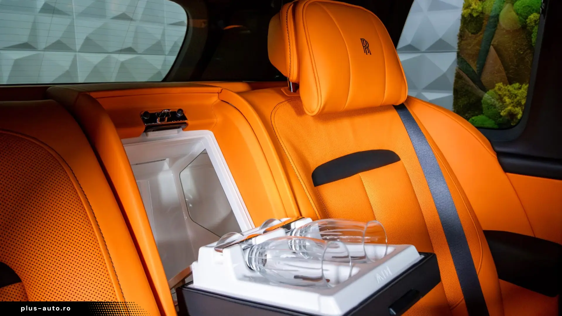 Rolls-Royce Cullinan CULLINAN BLACK BADGE 2