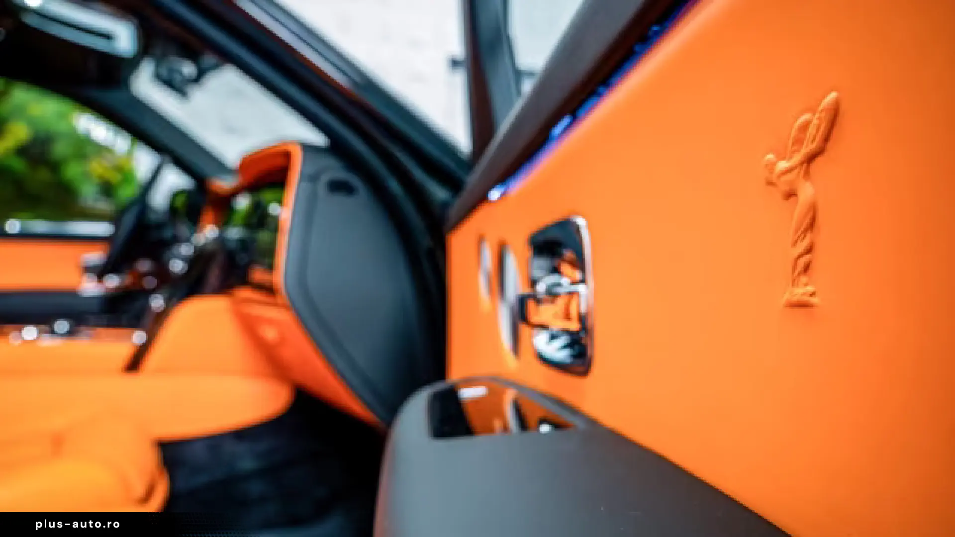 Rolls-Royce Cullinan CULLINAN BLACK BADGE 2