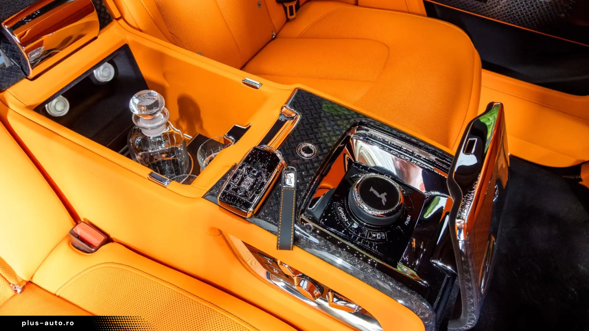 Rolls-Royce Cullinan CULLINAN BLACK BADGE 2