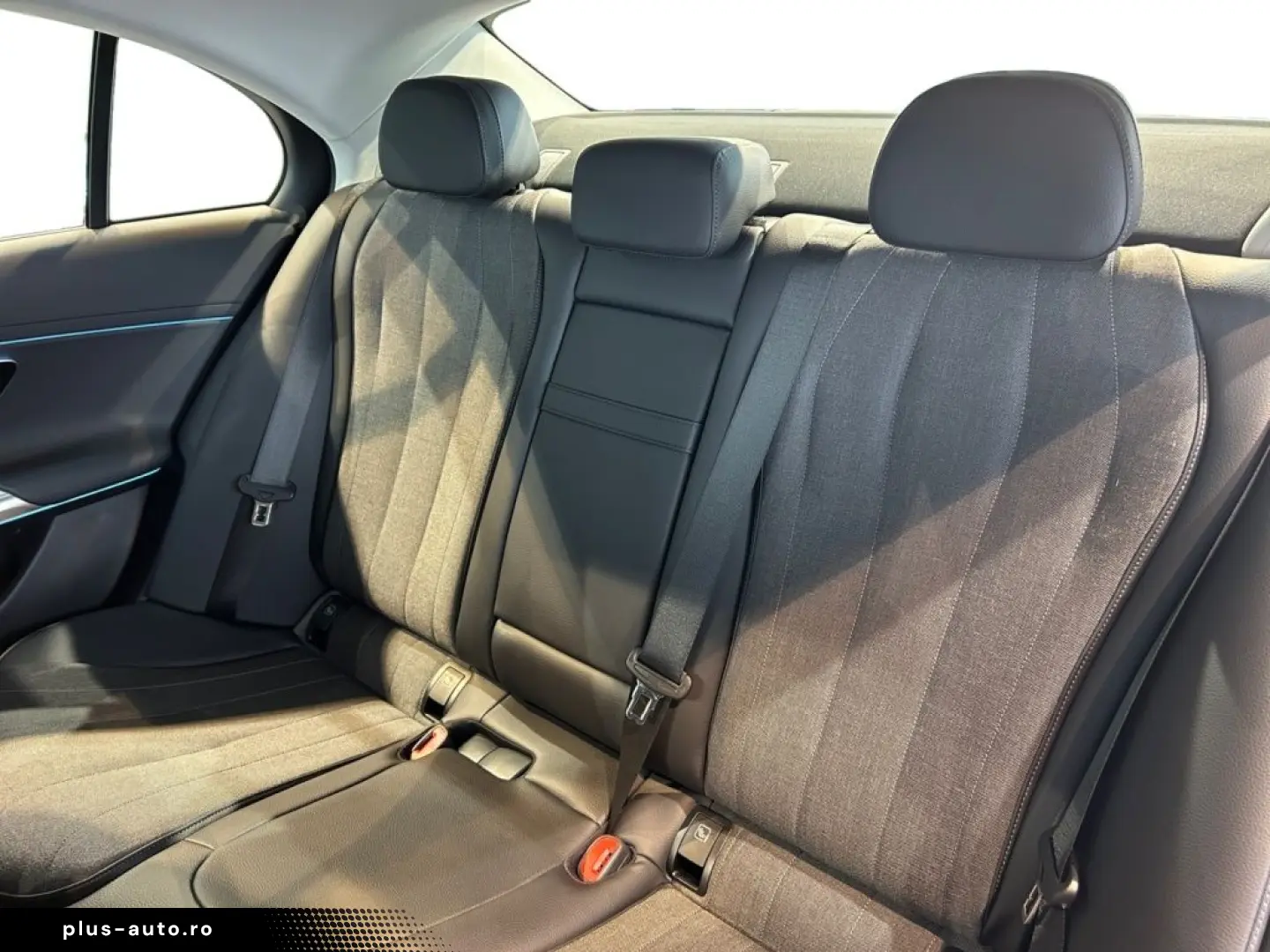 MERCEDES-BENZ E 220 d Avantgarde Avantgarde MBUX AHK&hellip;