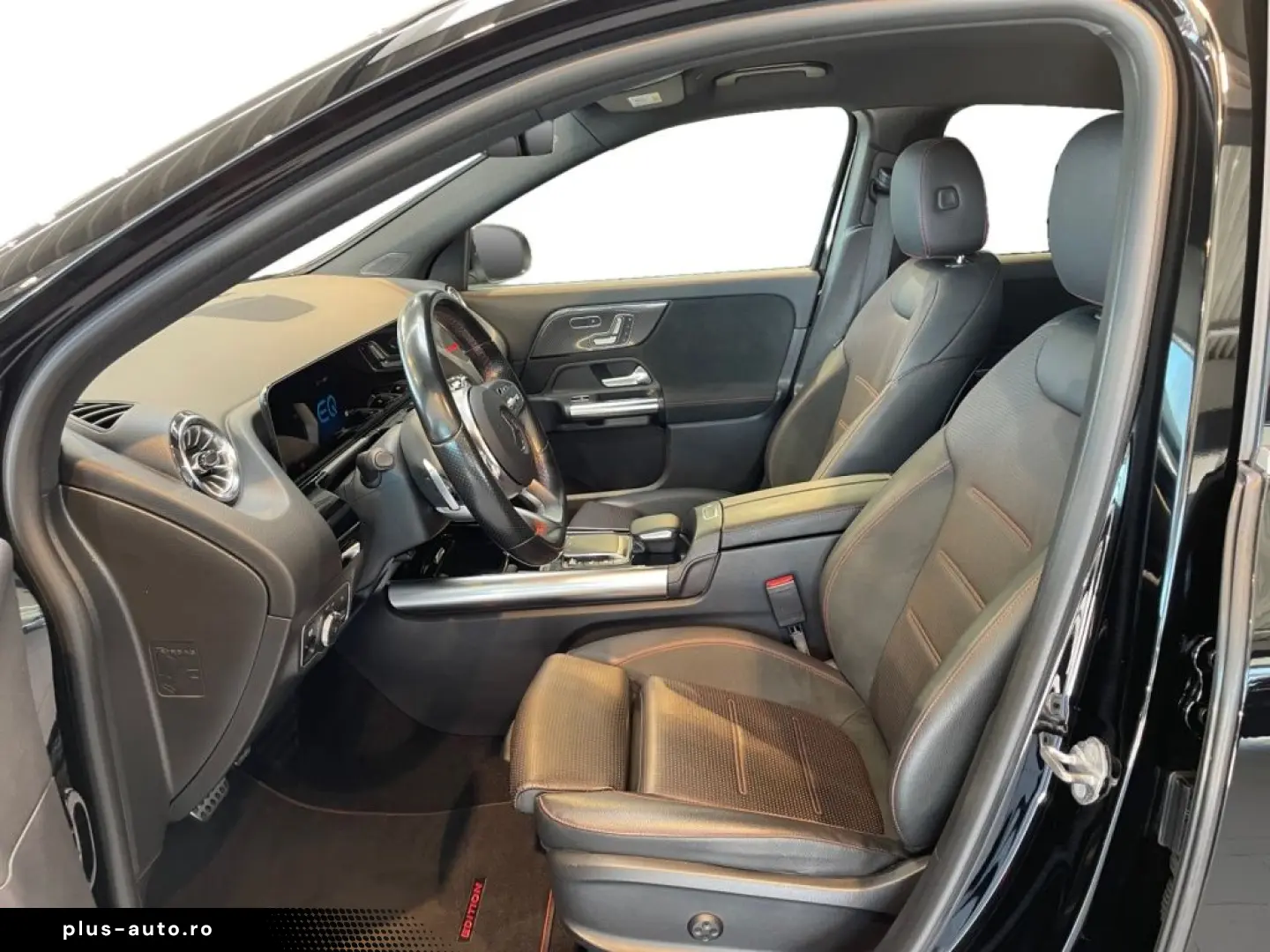 MERCEDES-BENZ GLA 250 e AMG AMG MBUX MBeam Carbon Fahrassist