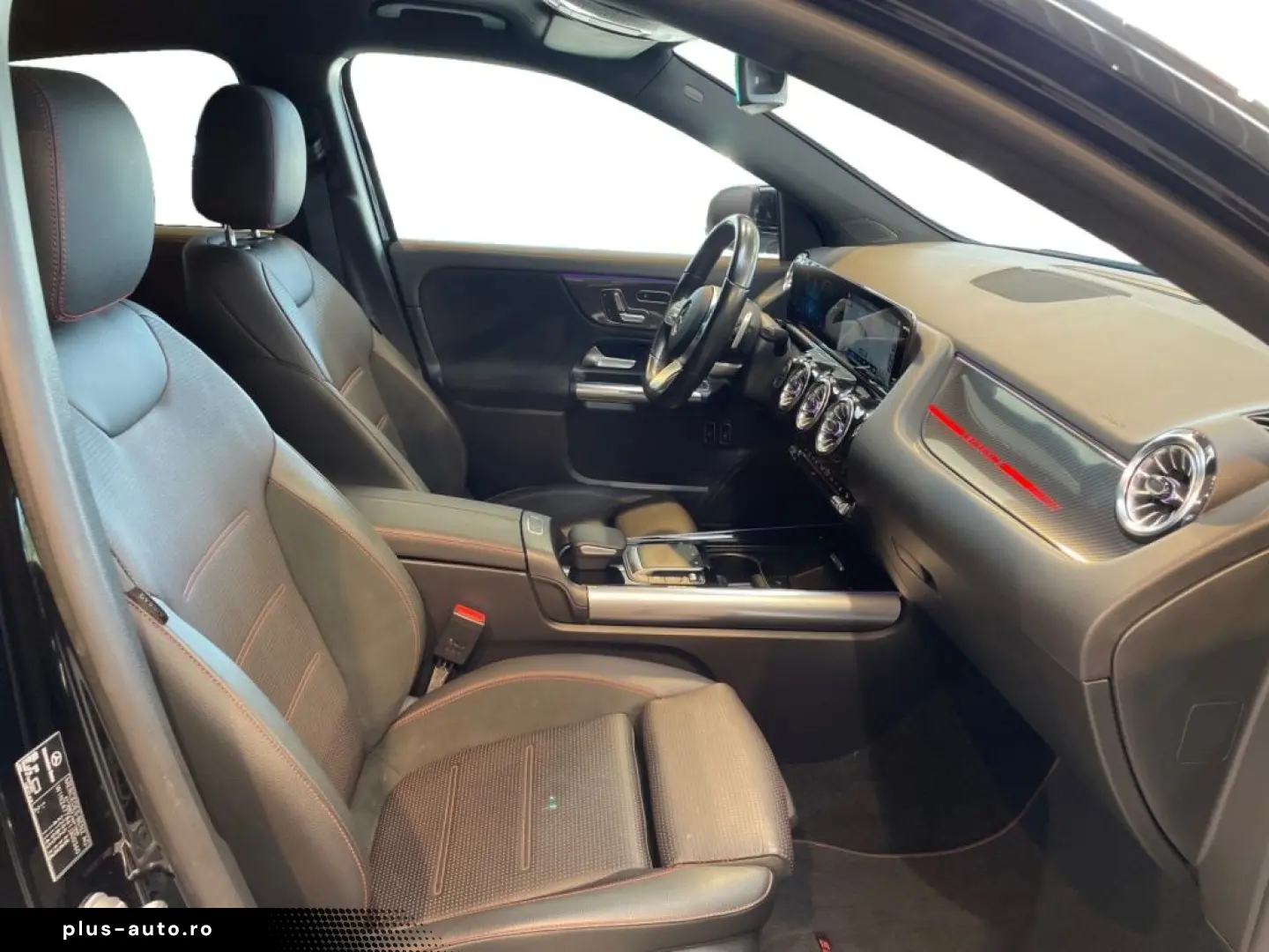 MERCEDES-BENZ GLA 250 e AMG AMG MBUX MBeam Carbon Fahrassist