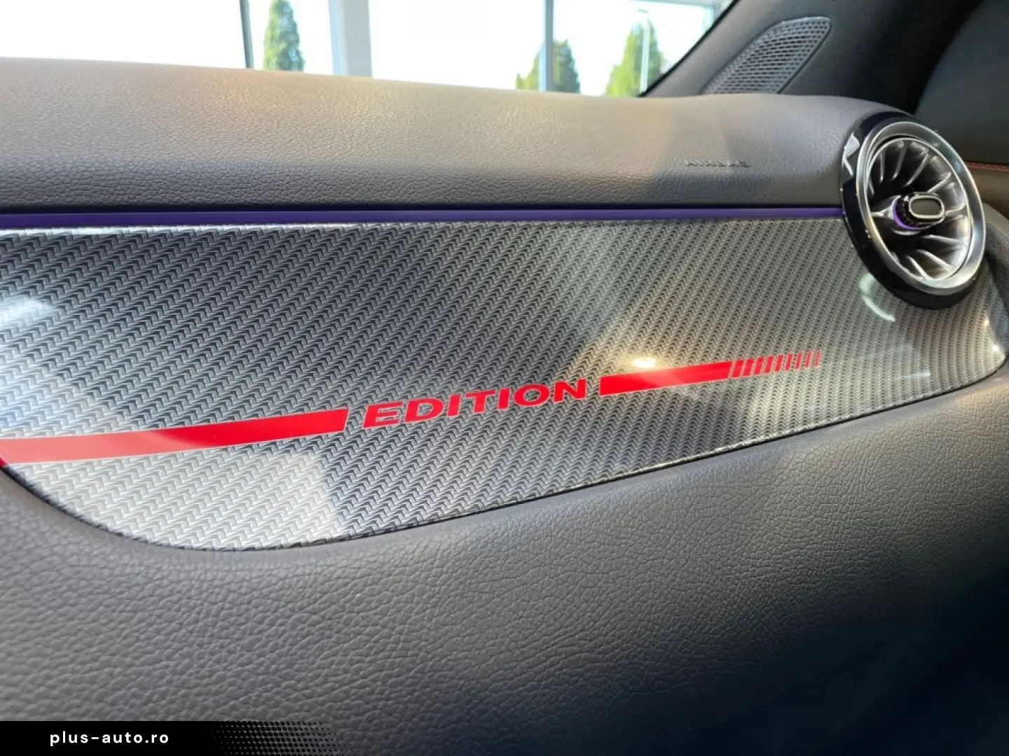 MERCEDES-BENZ GLA 250 e AMG AMG MBUX MBeam Carbon Fahrassist