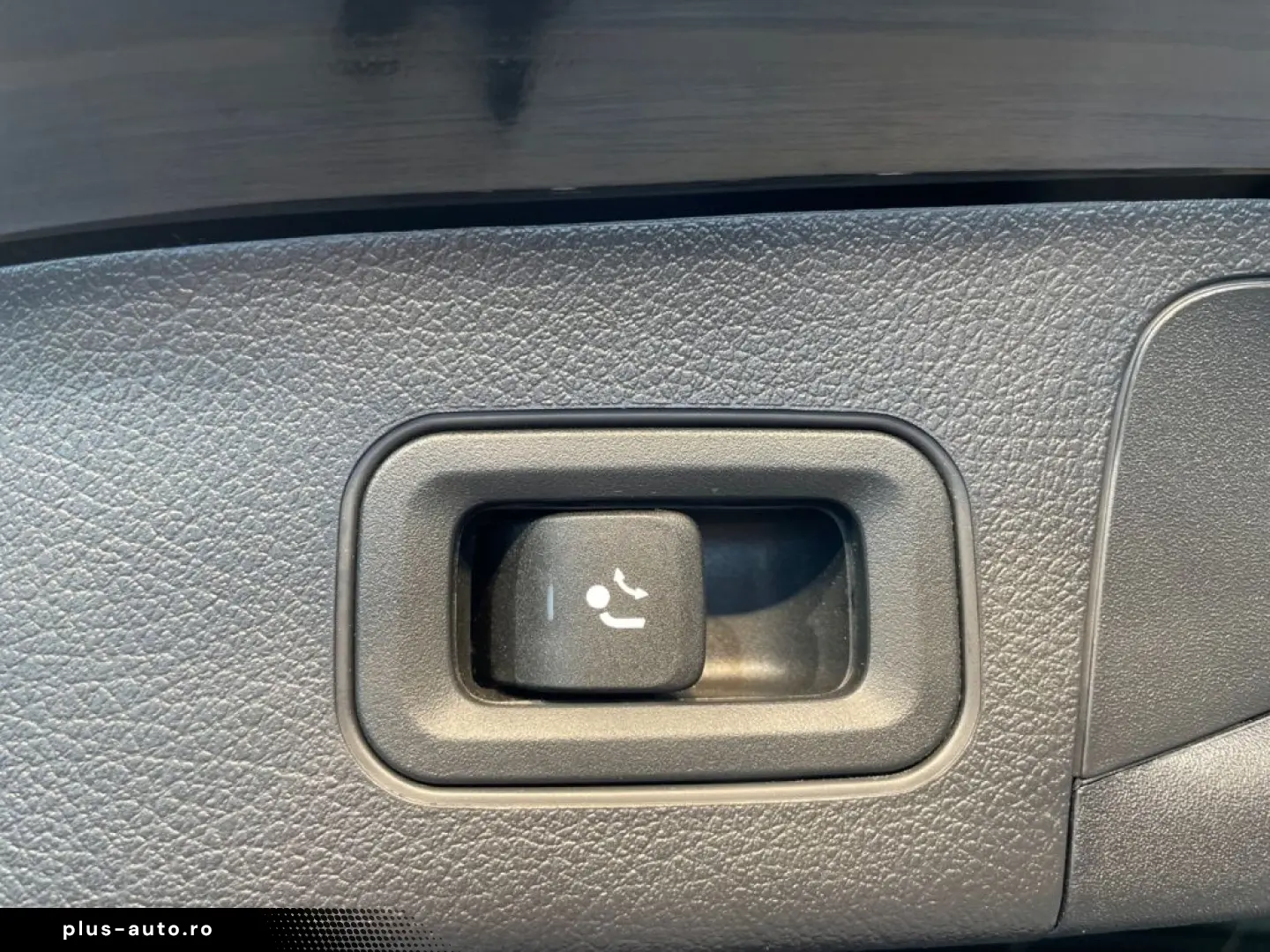 MERCEDES-BENZ GLA 250 e AMG AMG MBUX MBeam Carbon Fahrassist